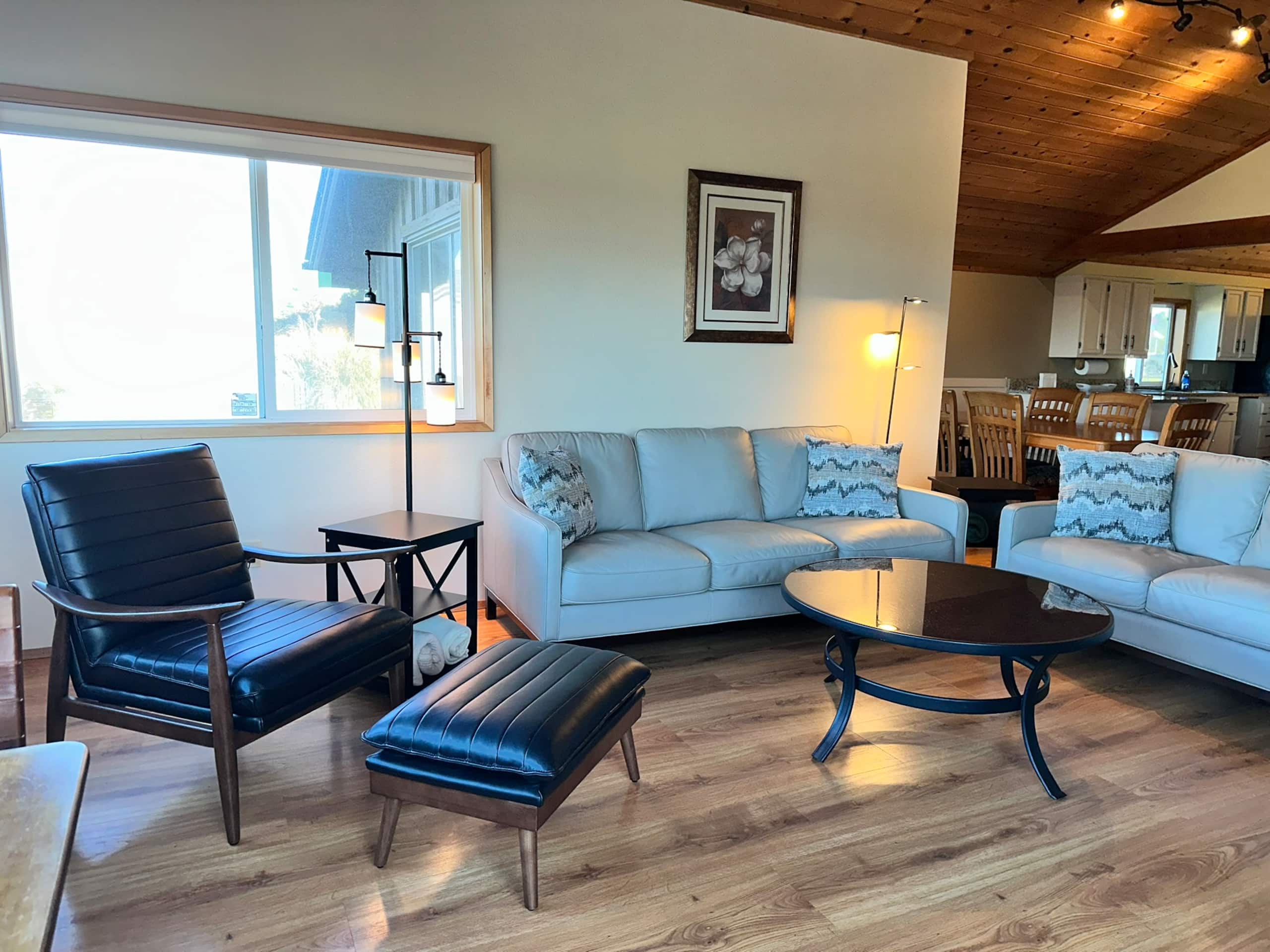 All Sunsets & Surf 4 bedrooms 8