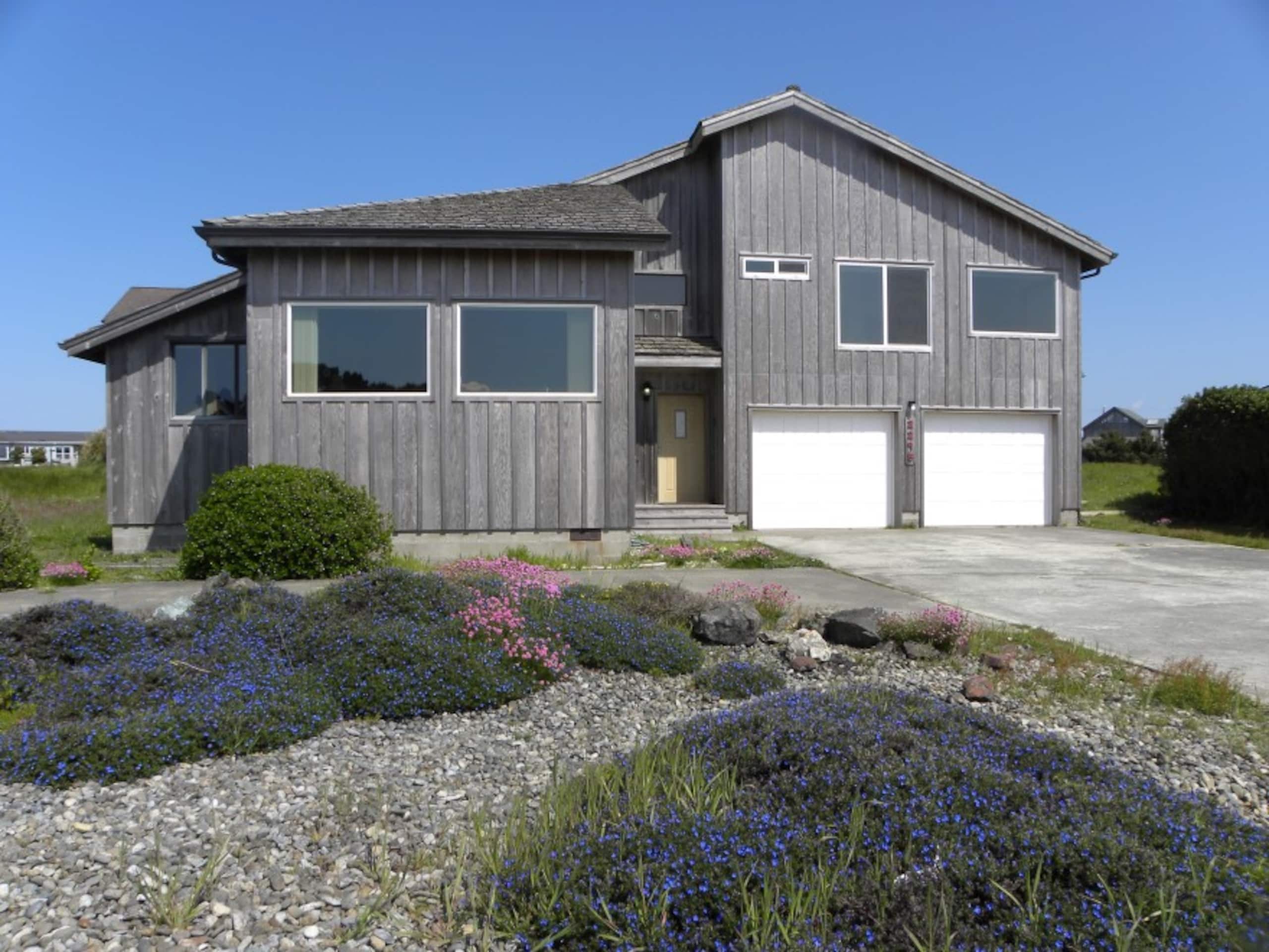All Sunsets & Surf 4 bedrooms — photo 3