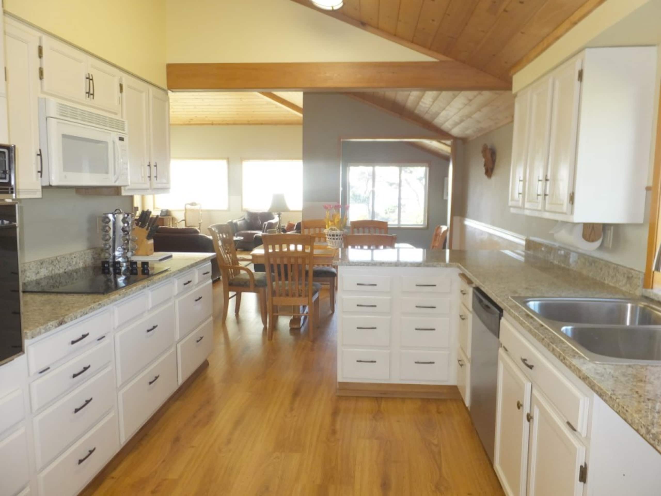 All Sunsets & Surf 4 bedrooms 9