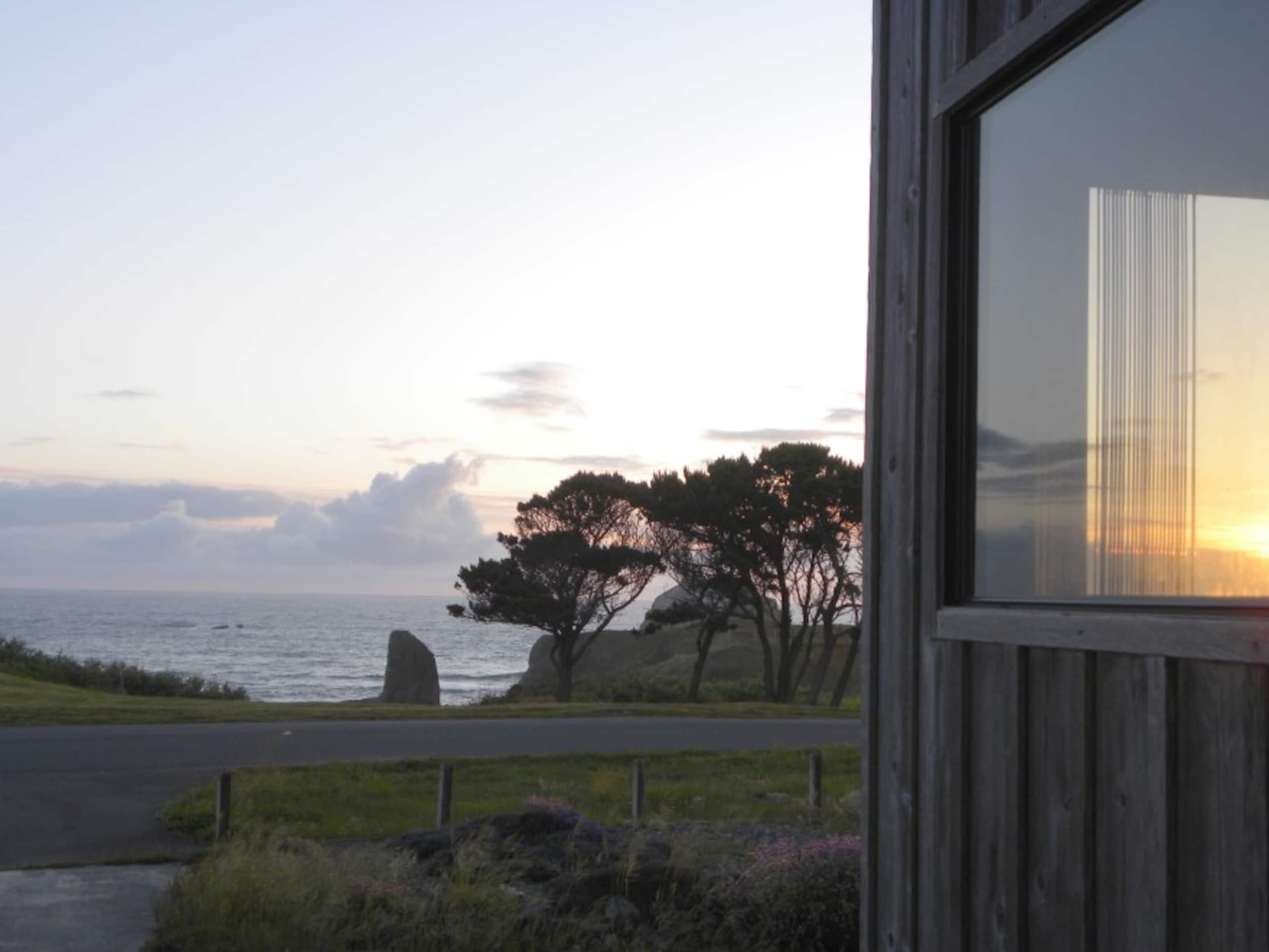 All Sunsets & Surf 4 bedrooms — photo 2