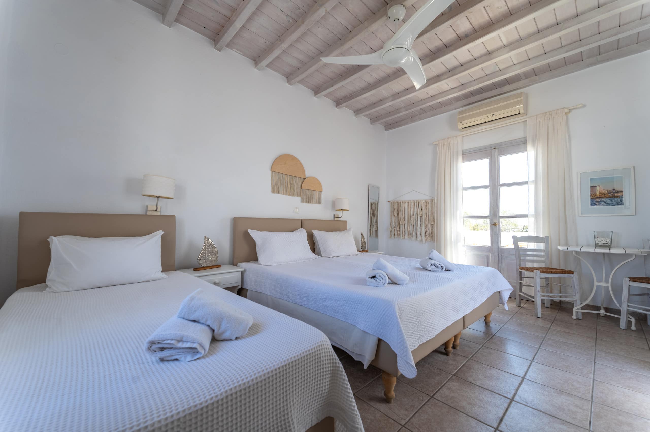 Mykonos Twins 1 11