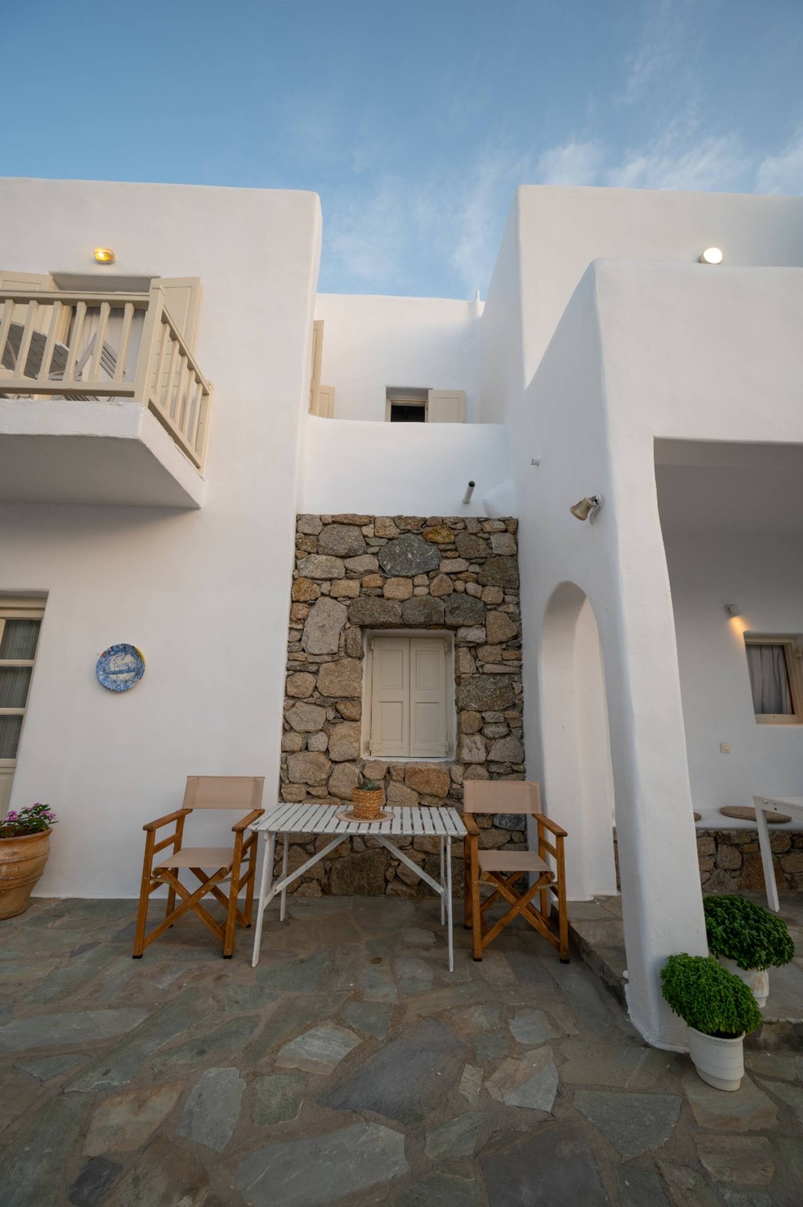 Mykonos Twins 1 19