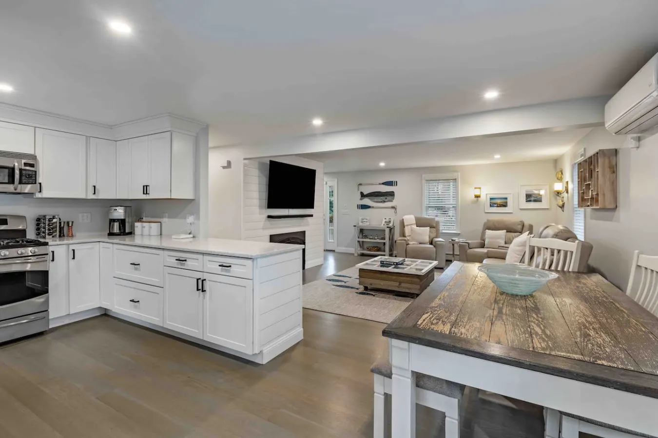 Spacious Renovated Cape Cod Beauty w/ Fenced Yard 14