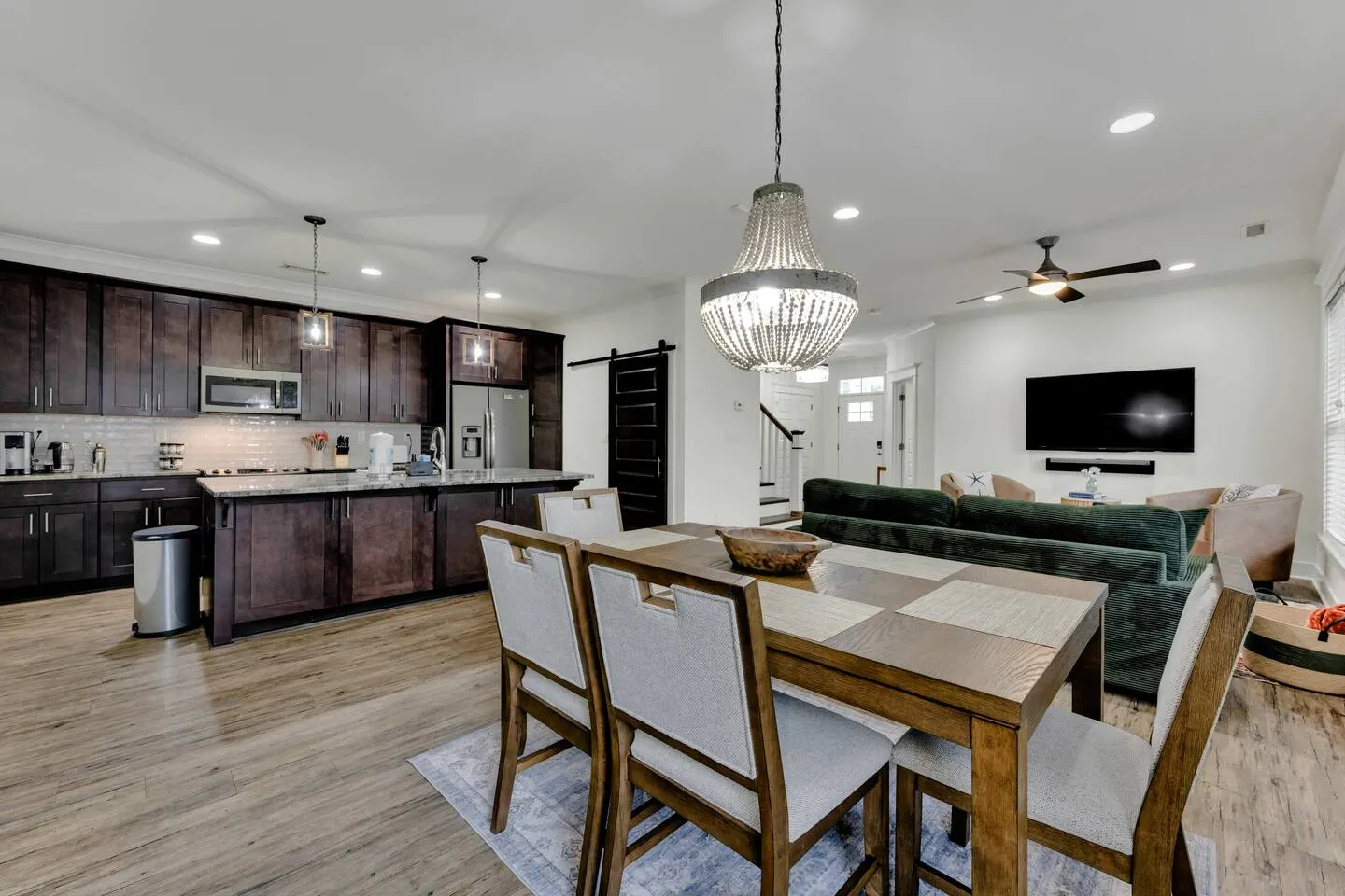 ViBe 4BR King Bed Walk to Beach & Boardwalk 8