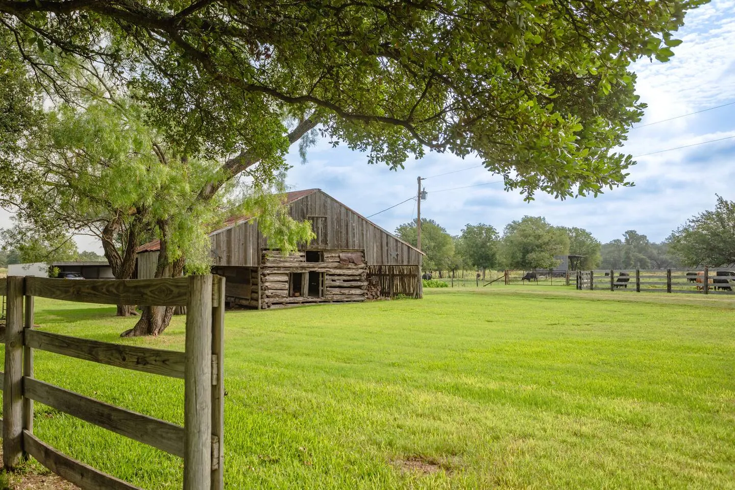 Oak Tree Country Manor w/ Pool 6