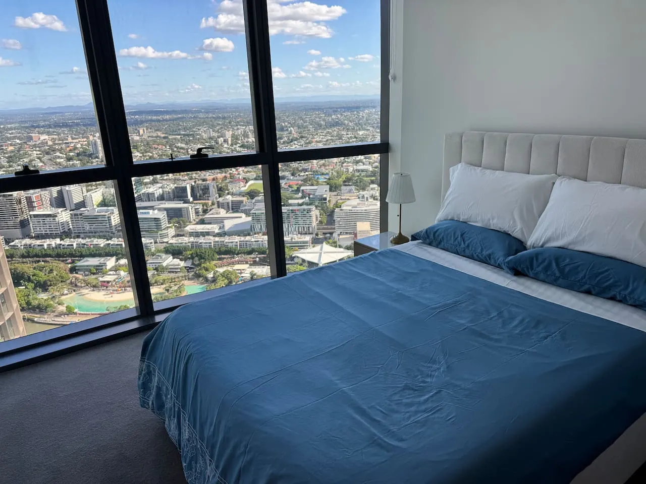 LVL 54 QW ONE Bedroom Apartment 4