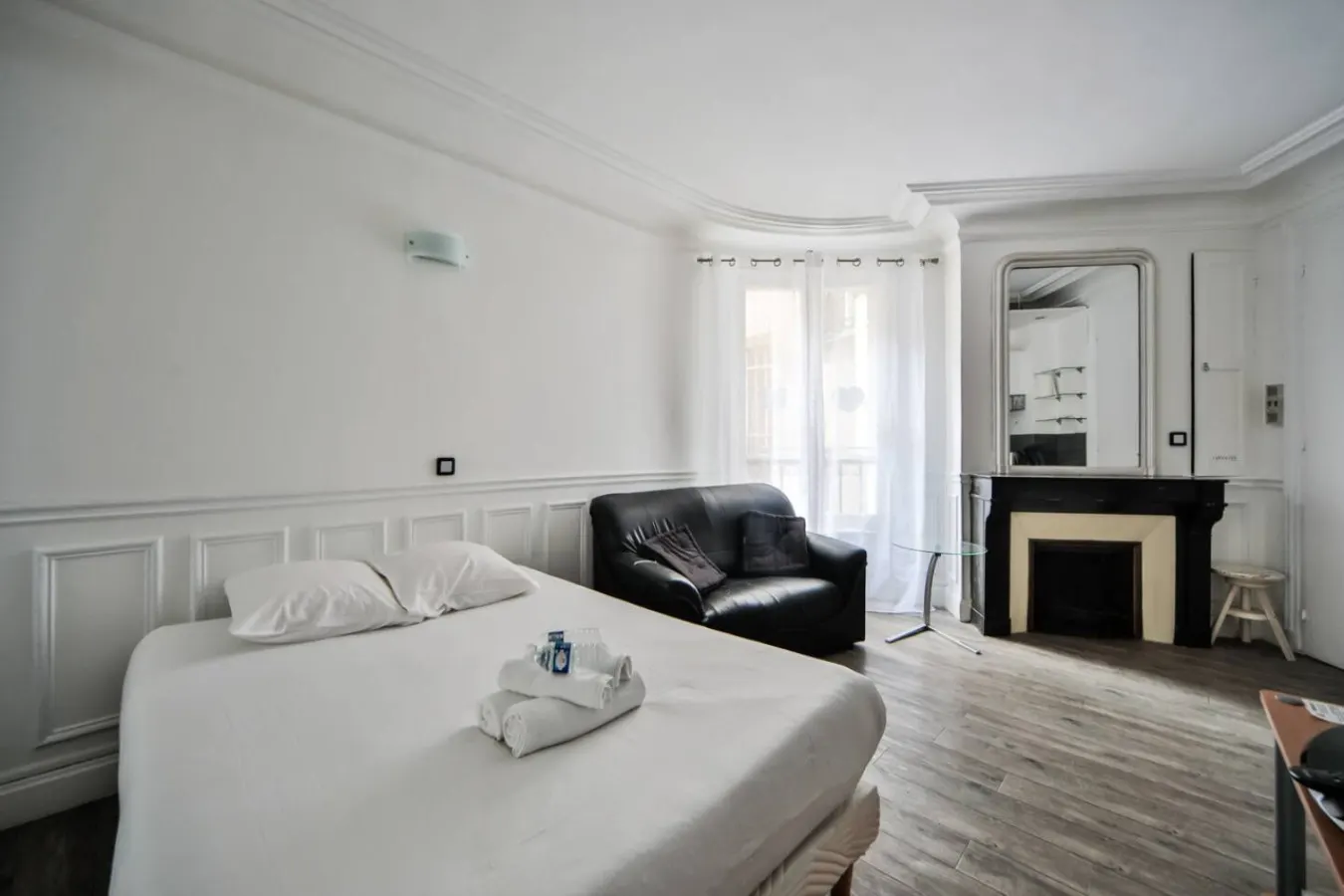 Studio 4pers Vaugirard Montparnasse Paris 6