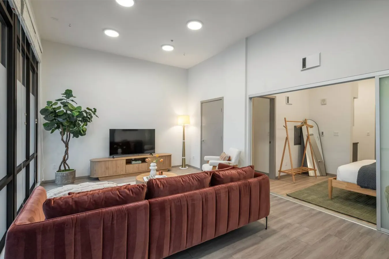 Roosevelt Station Suite 10