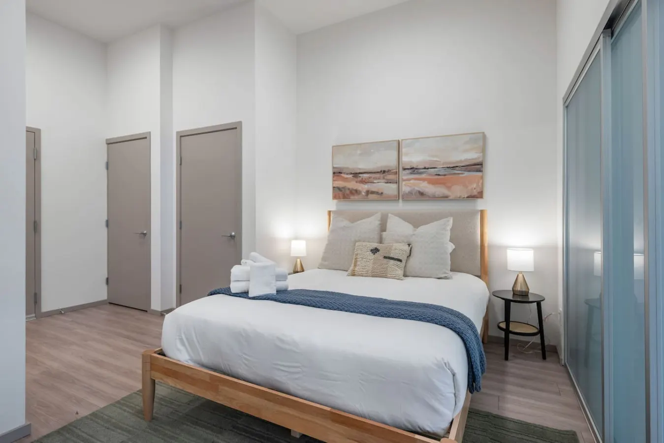 Roosevelt Station Suite 14