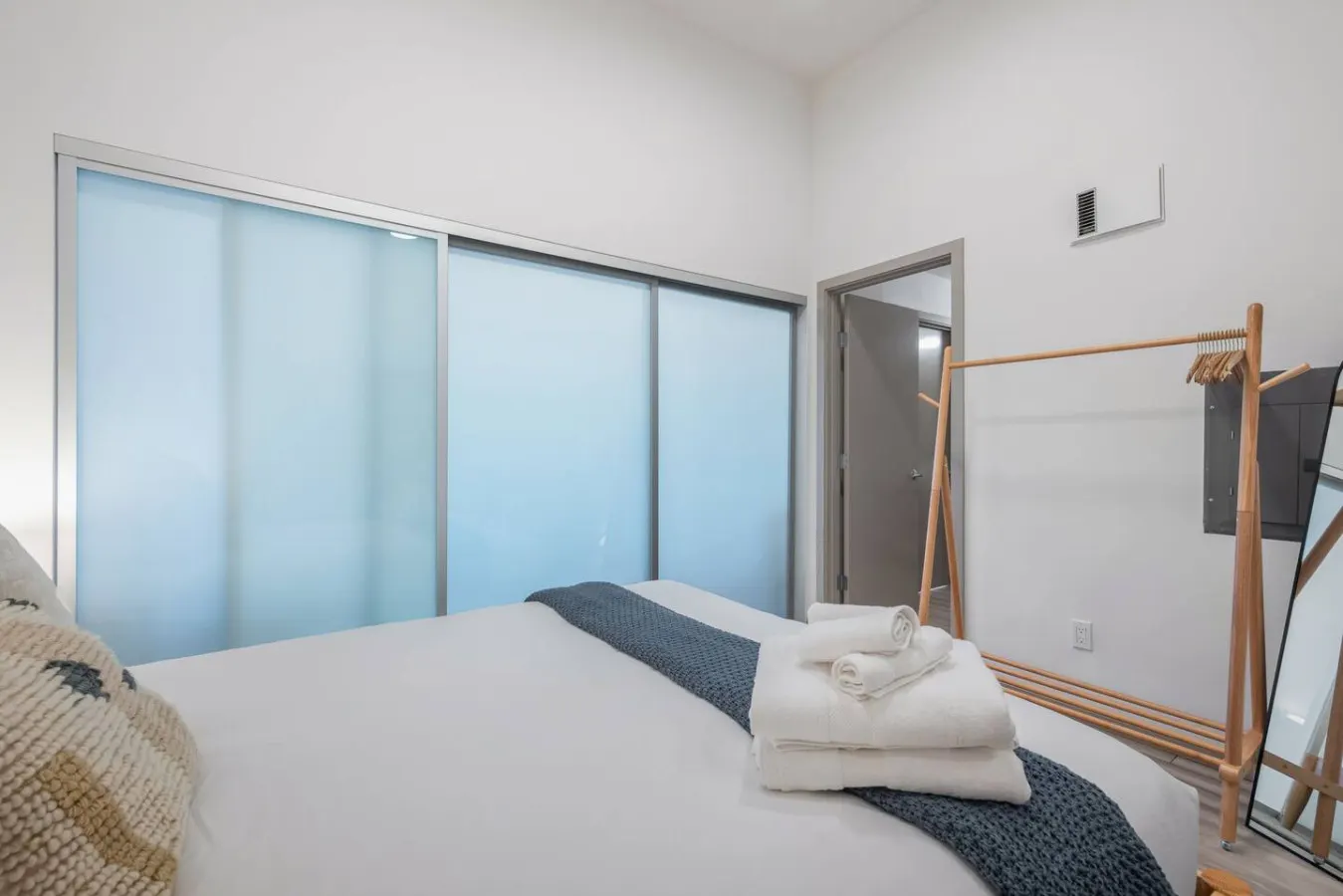 Roosevelt Station Suite 17