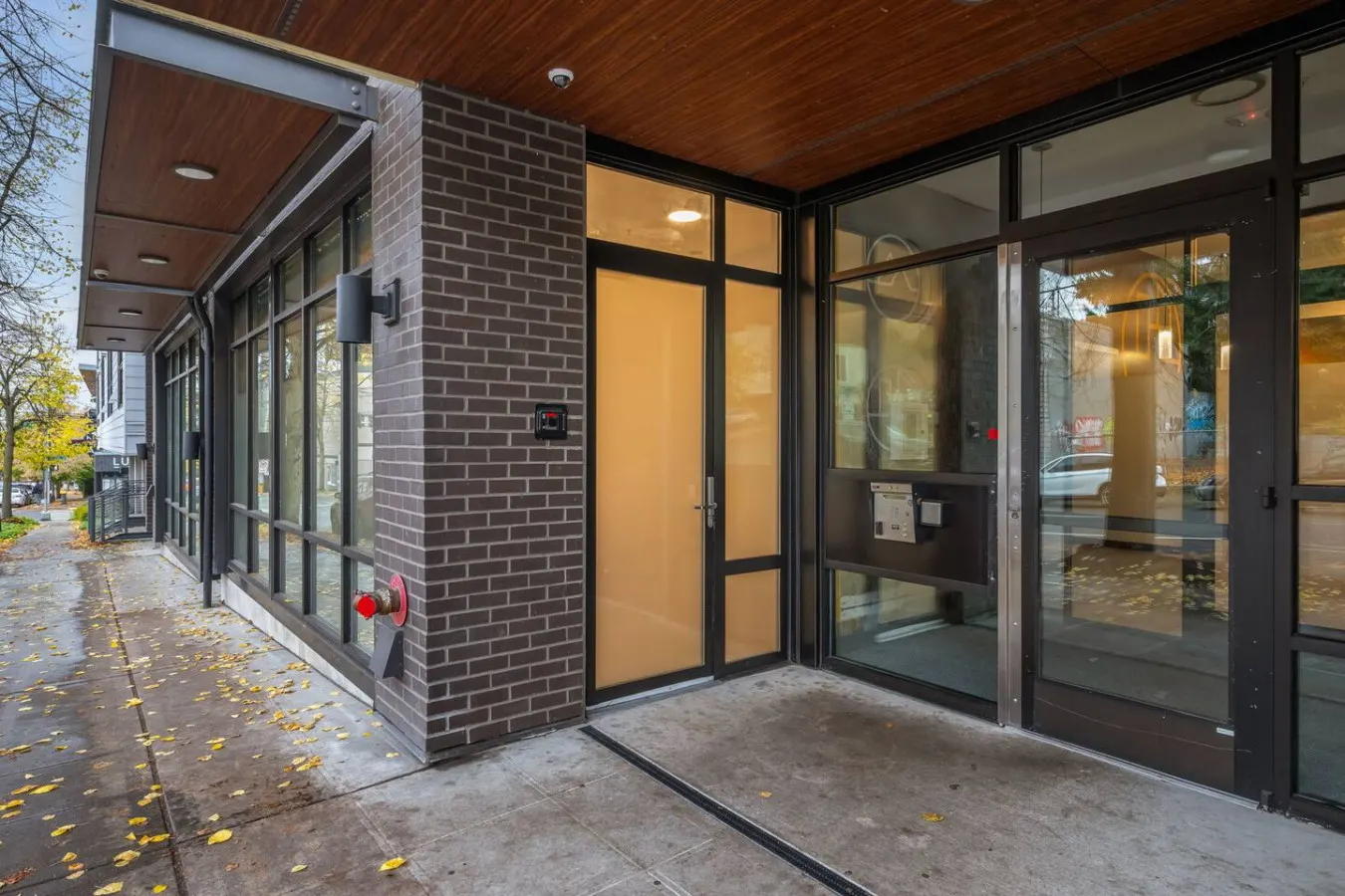 Roosevelt Station Suite 6