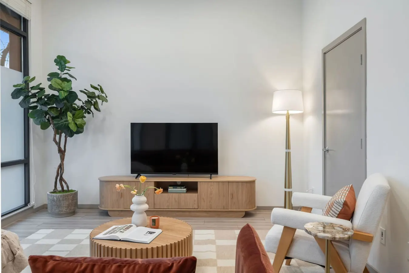 Roosevelt Station Suite 8