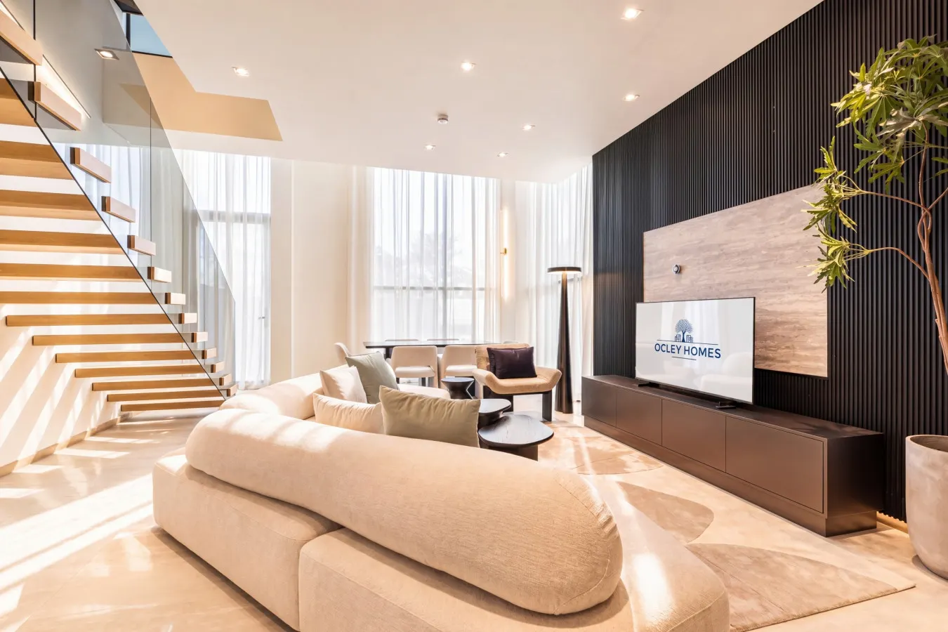 Luxury 3-Floor Corner Townhouse w/ Private Garden