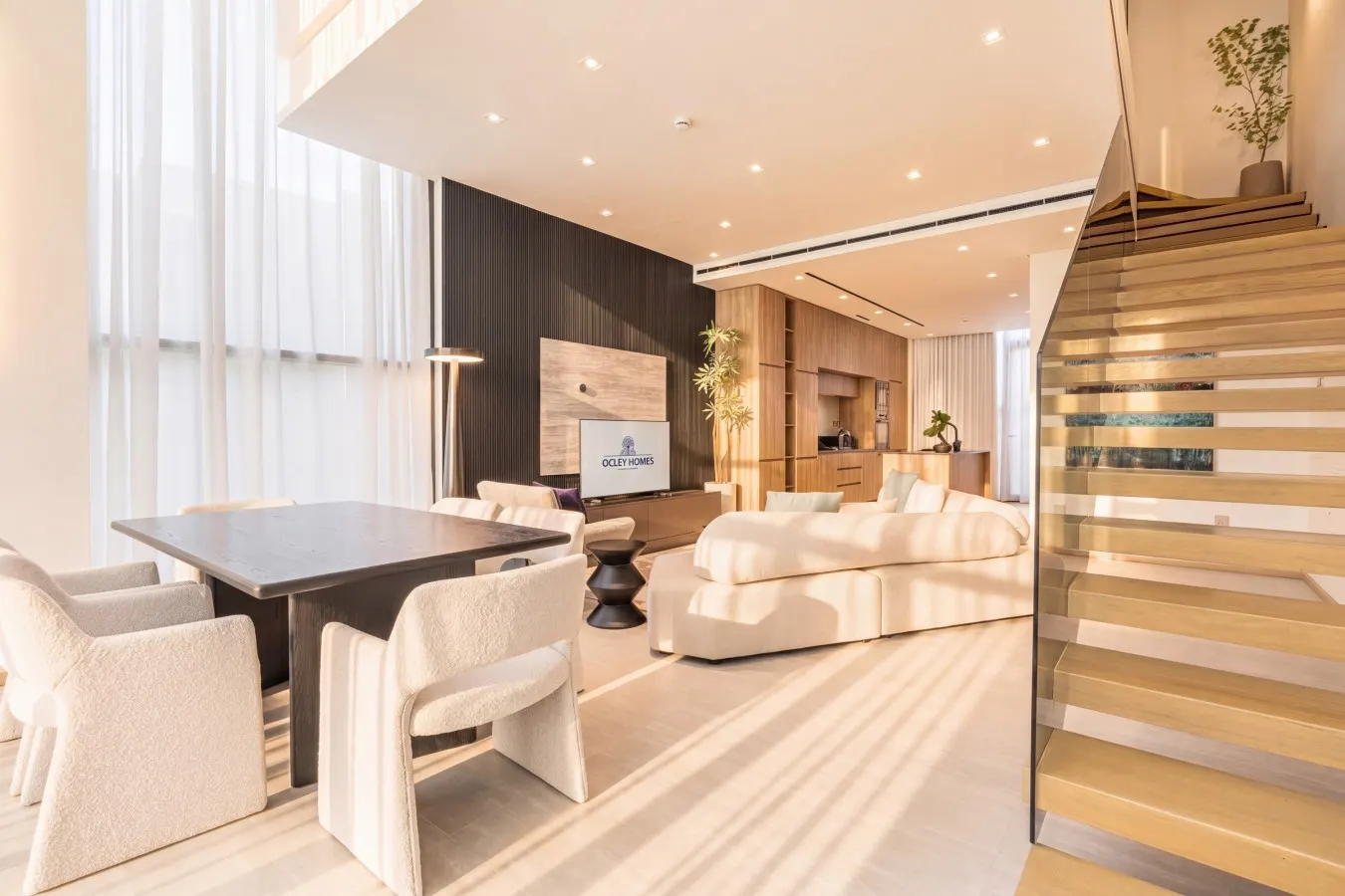 Luxury 3-Floor Corner Townhouse w/ Private Garden 11