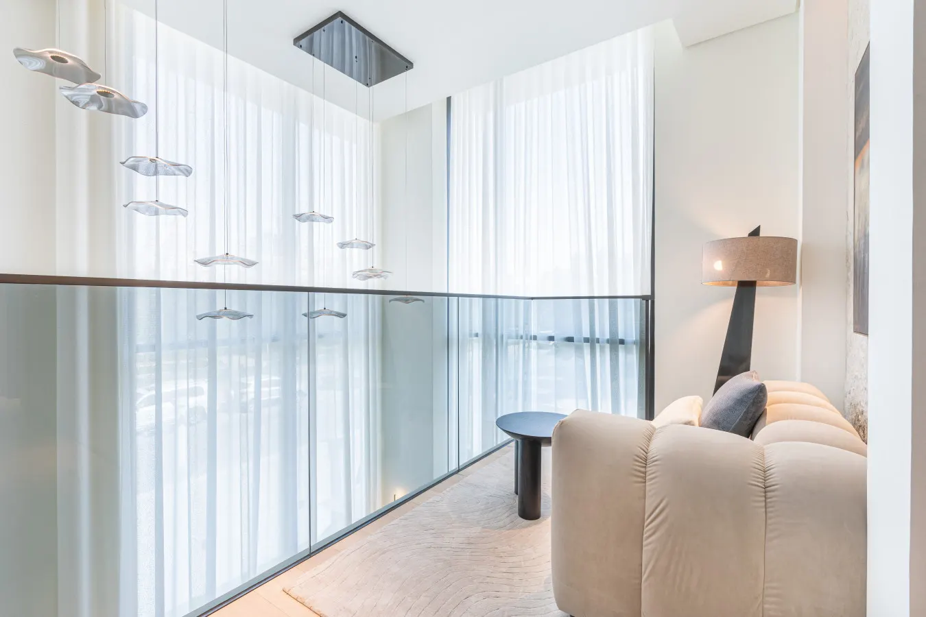 Luxury 3-Floor Corner Townhouse w/ Private Garden 14