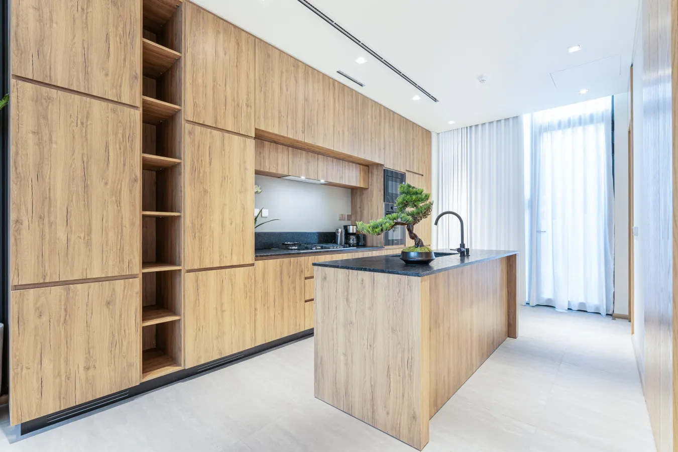 Luxury 3-Floor Corner Townhouse w/ Private Garden 8