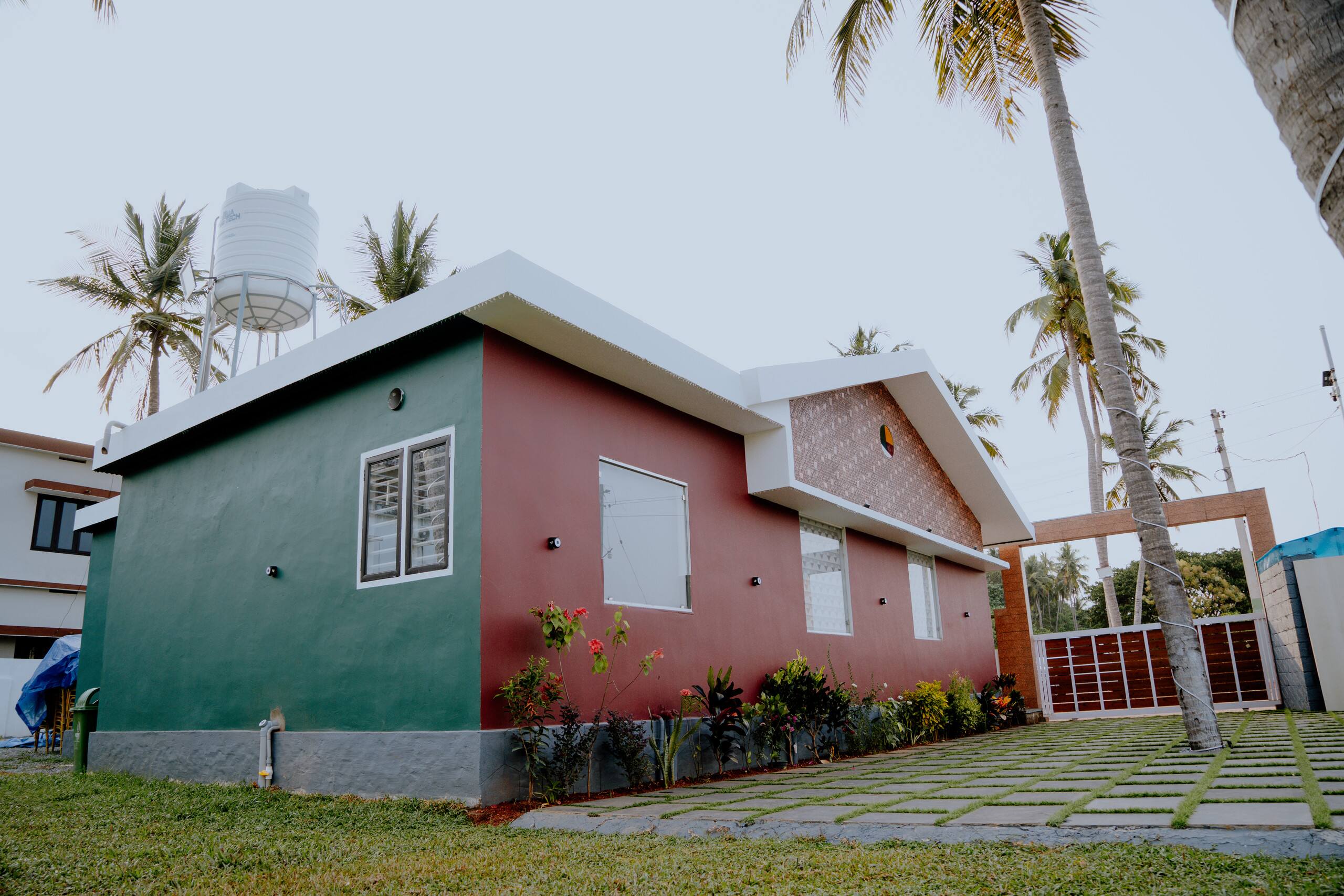 Corniche Riverview Luxury Villa |2BHK|AC 7