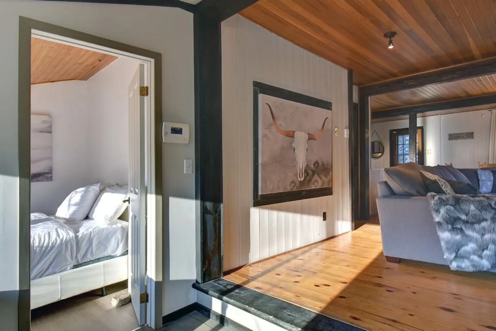 The Woodland Cabin by Instant Suites Old Village 7