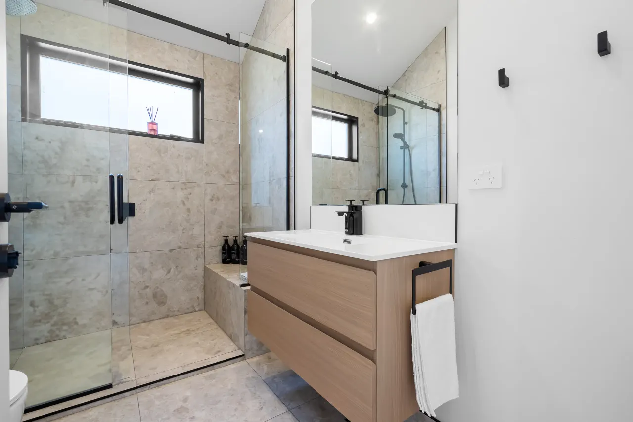 Roam Taupo Upper Terrace Unit 3 - Spa Pool 14