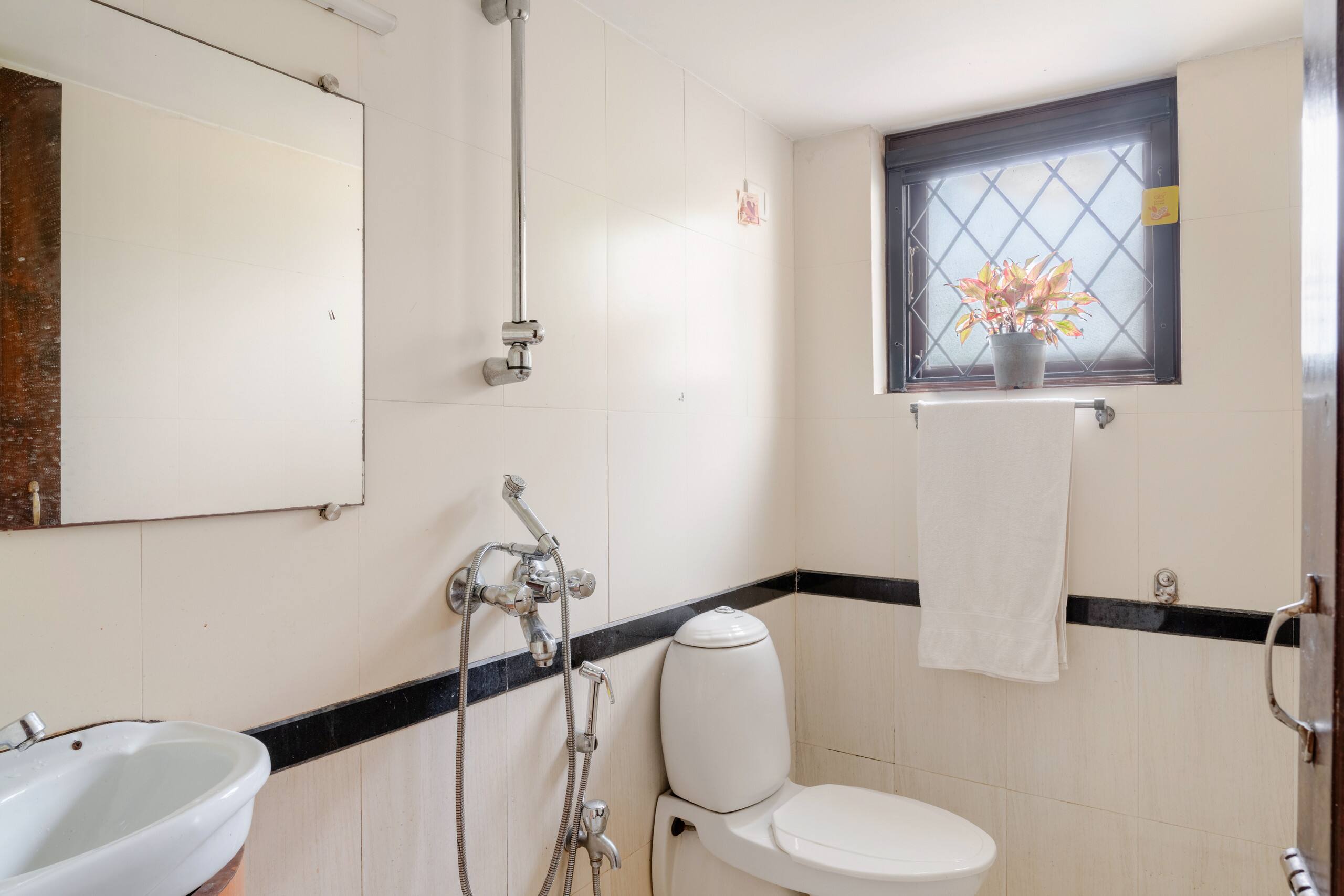 Pixy Homestay 3BHK Goan-Style Villa | Private pool 31