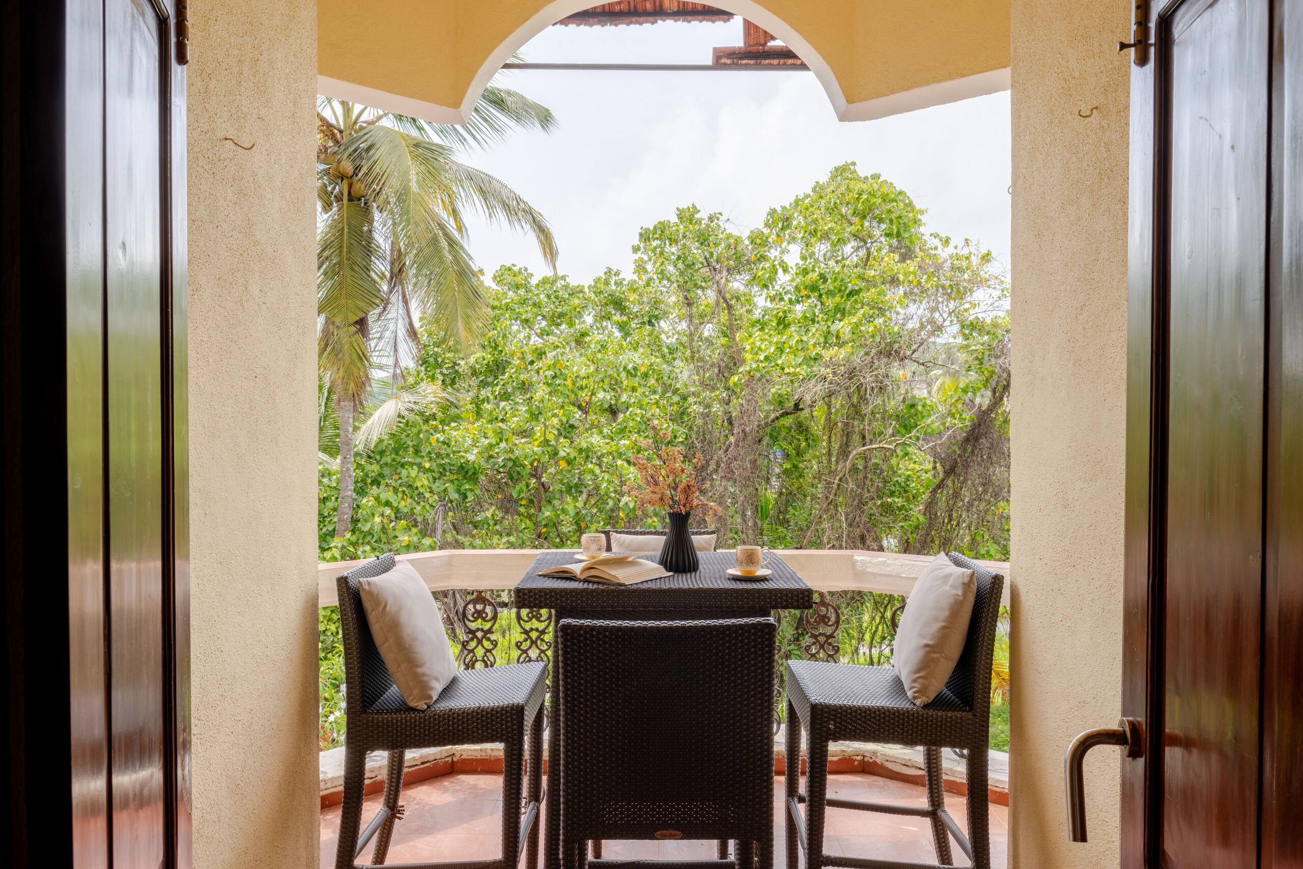 Pixy Homestay 3BHK Goan-Style Villa | Private pool 8