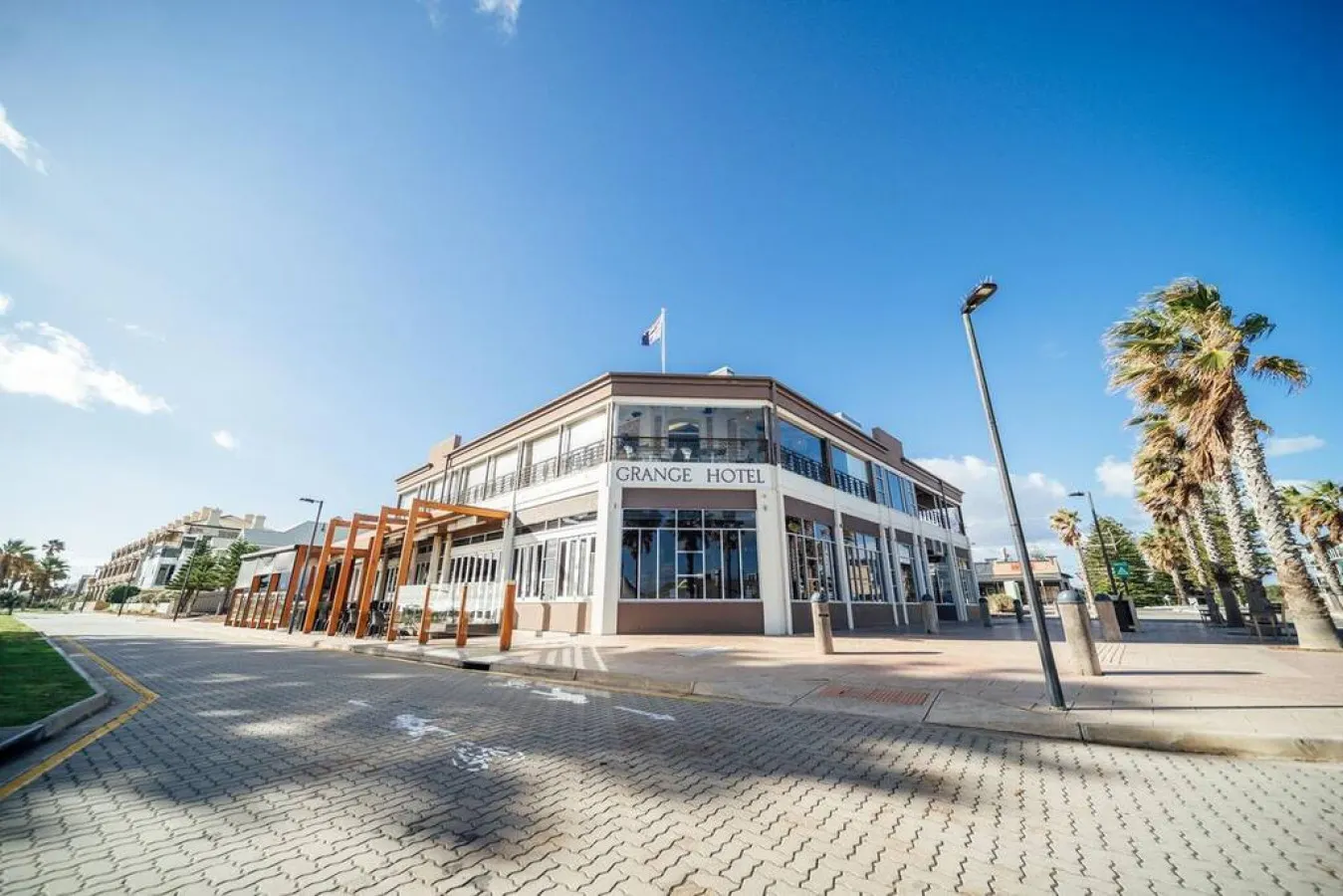 Urban Beach Shack—Steps to Grange Beach & Café 20