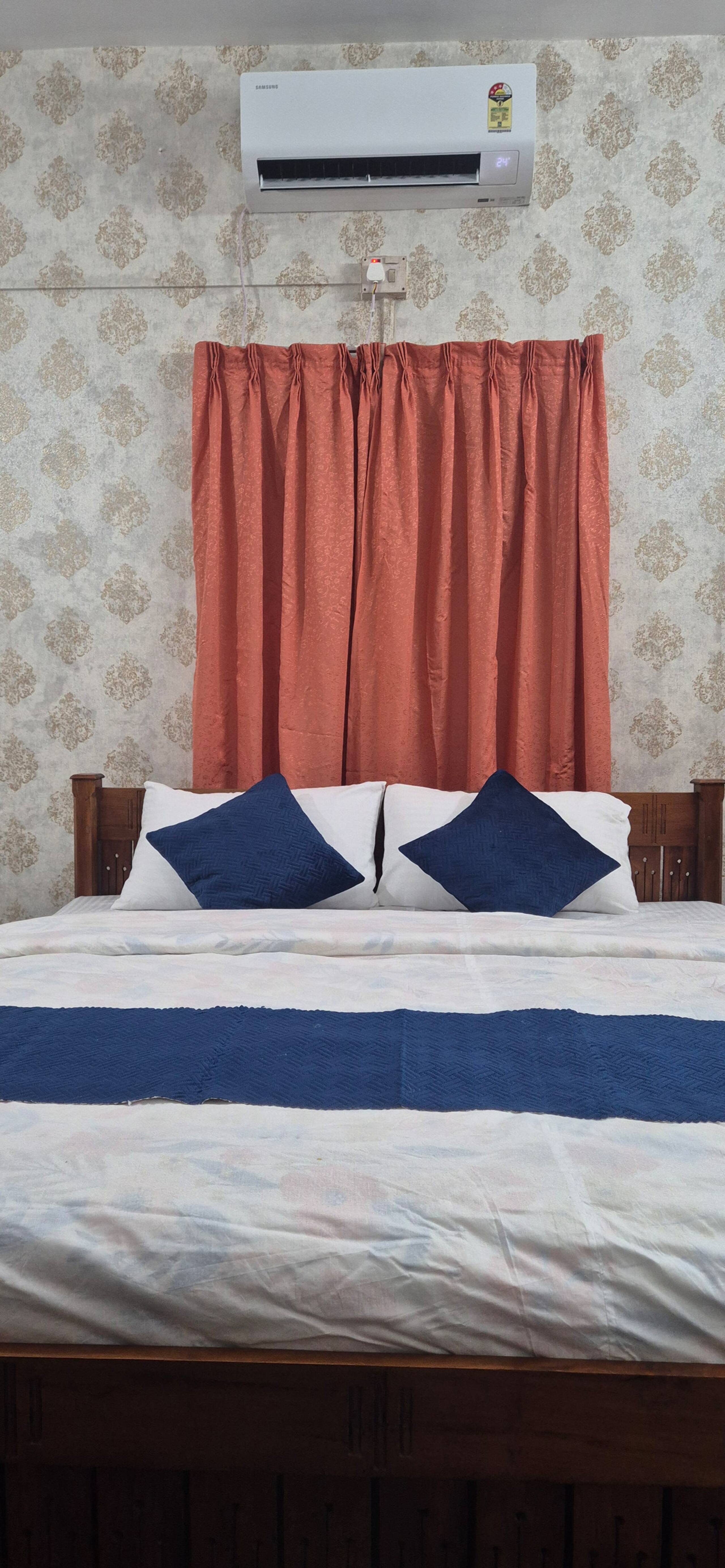 Brundhavan Villa - Entire 4BR Stay for Families 4