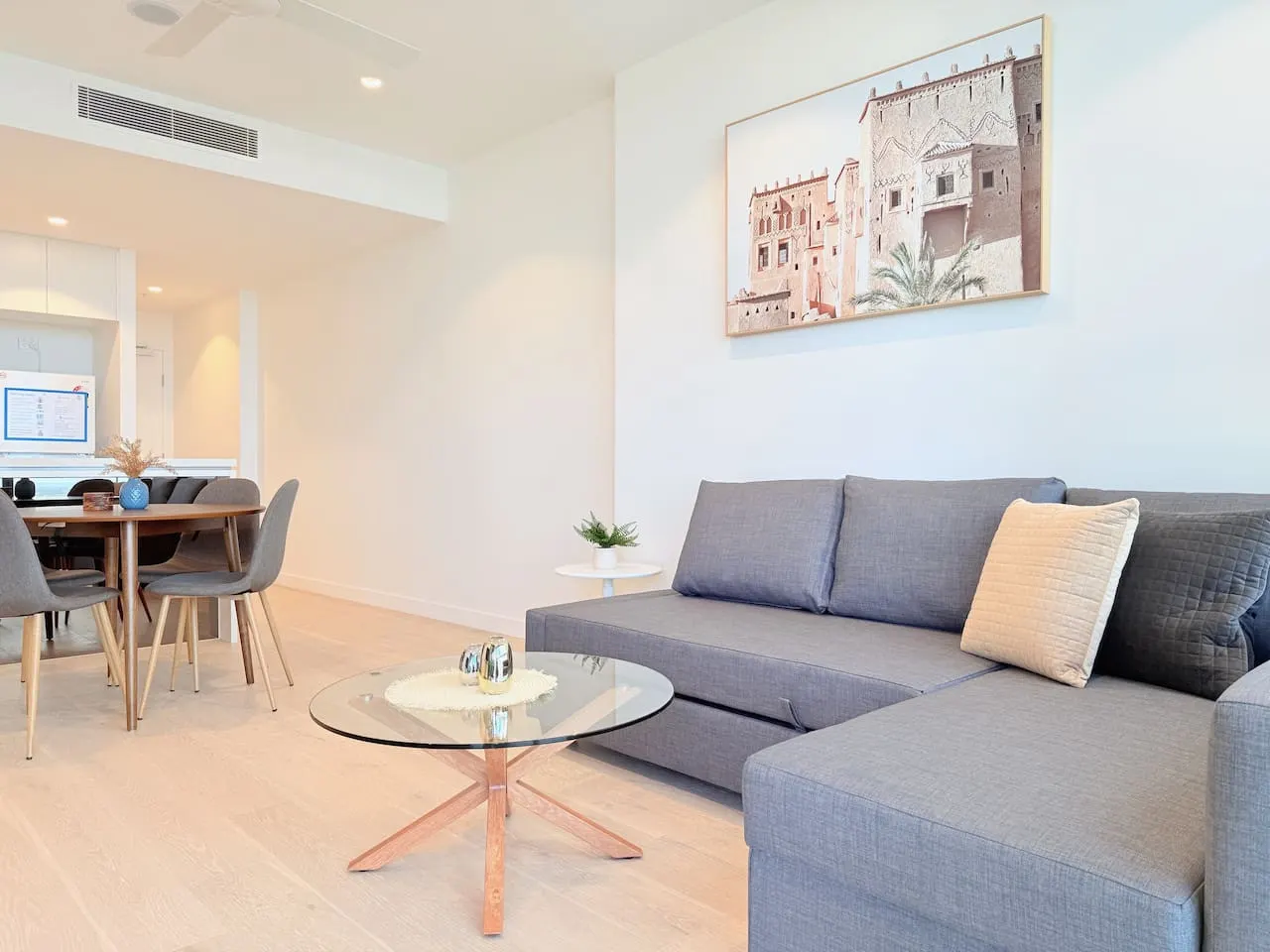 Stylish Riverfront 2Bed Apt w/ Pool | Queens Wharf