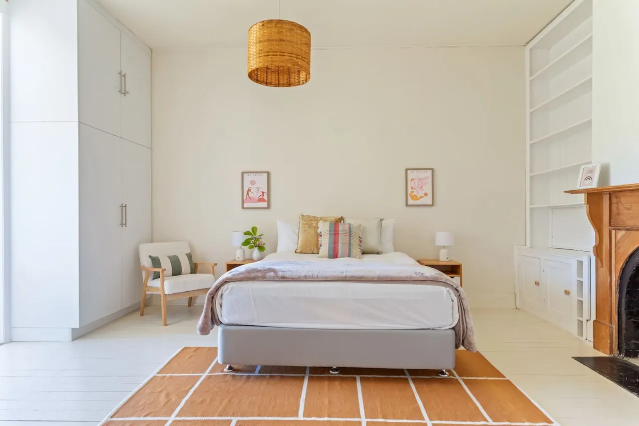 Hollybrooke Cottage - East Launceston 8