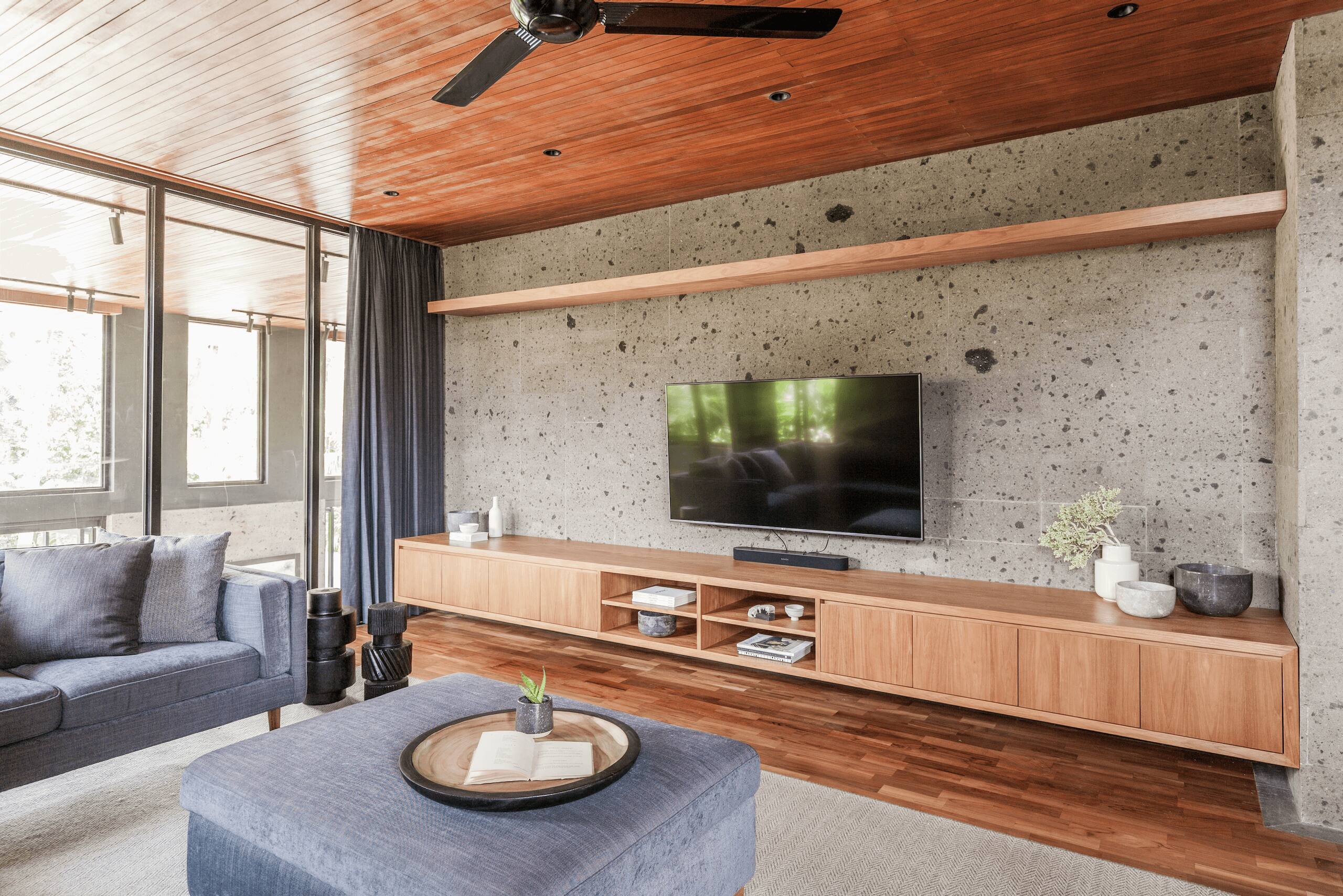 The Riverhouse 38