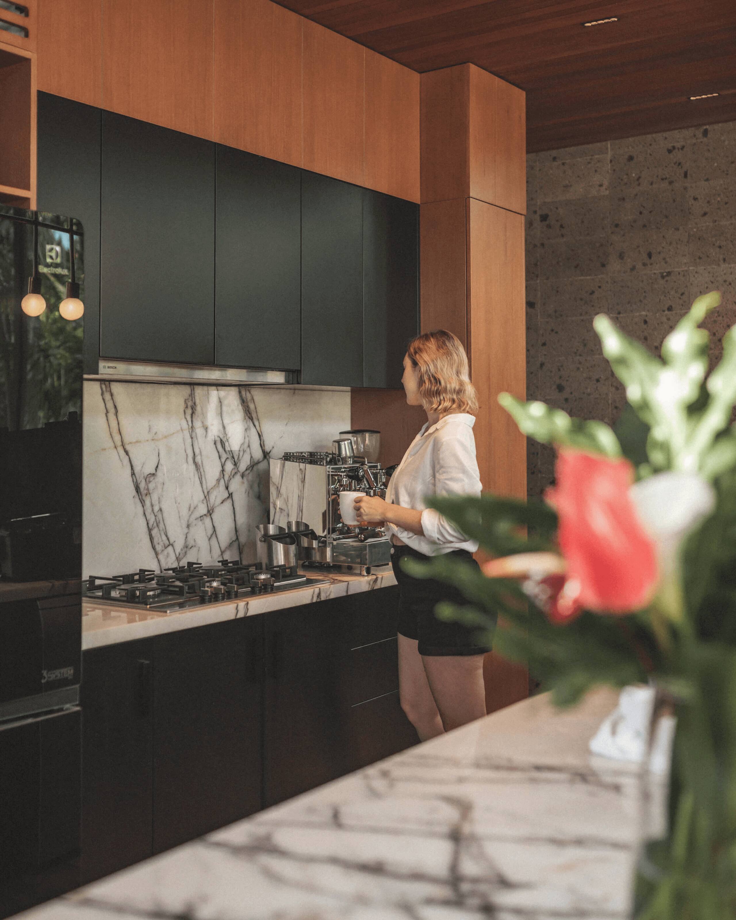 The Riverhouse 11