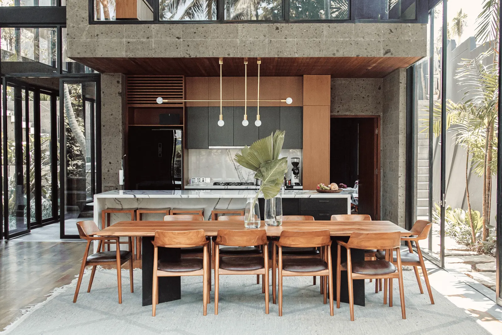 The Riverhouse 12