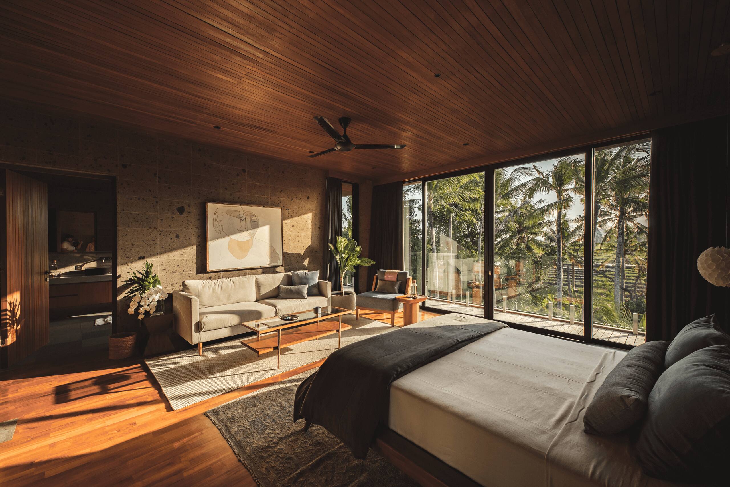 The Riverhouse 17