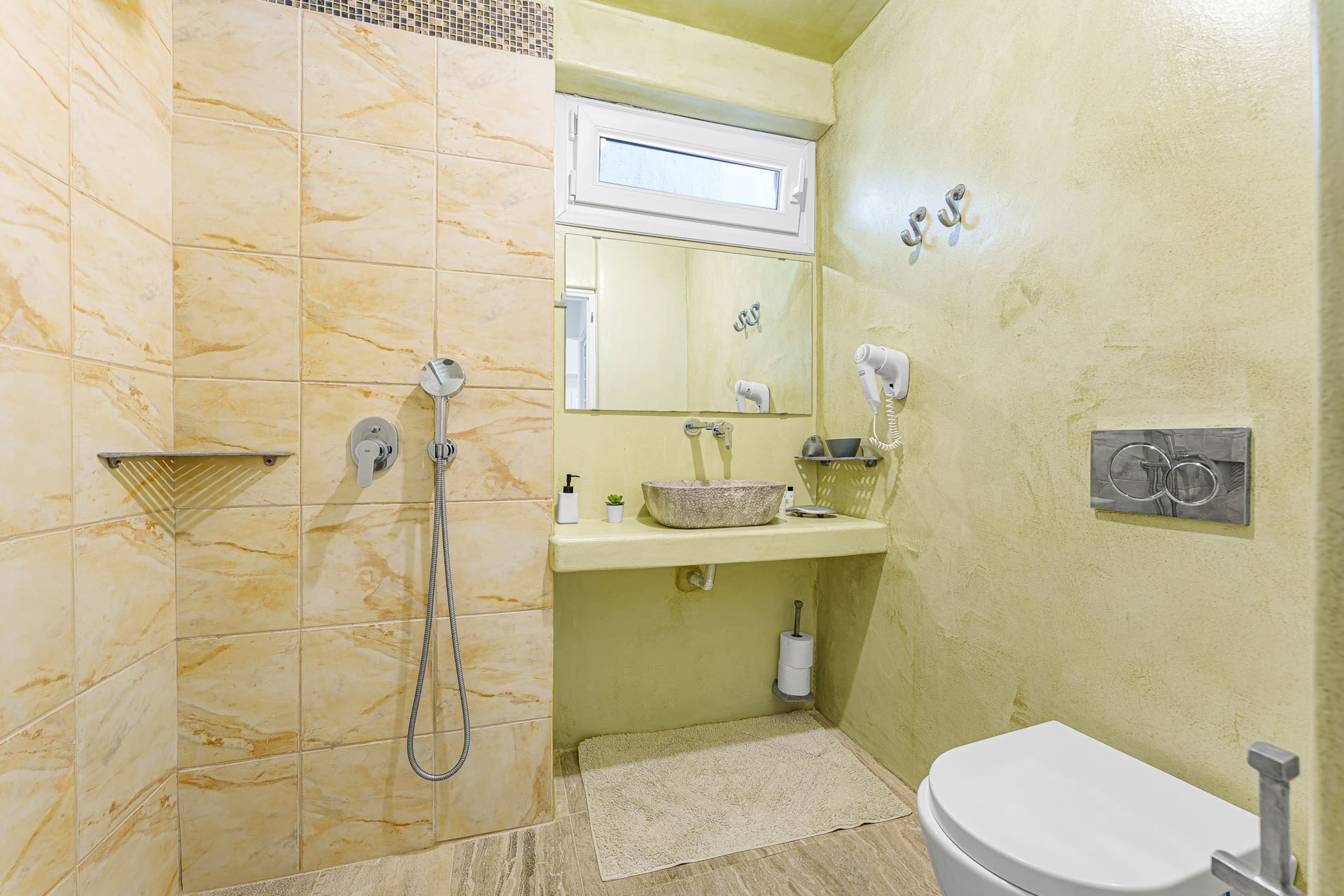 Beachfront Super Rockies Villa Stardust 24