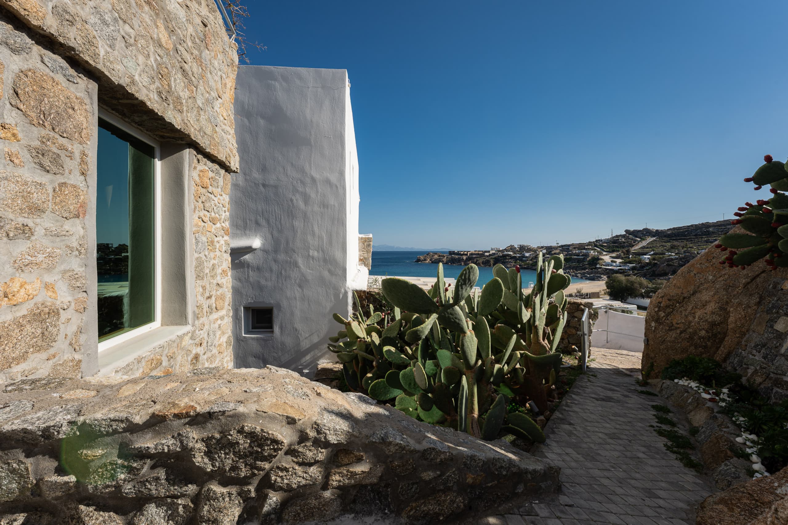 Beachfront Super Rockies Villa Stardust 34