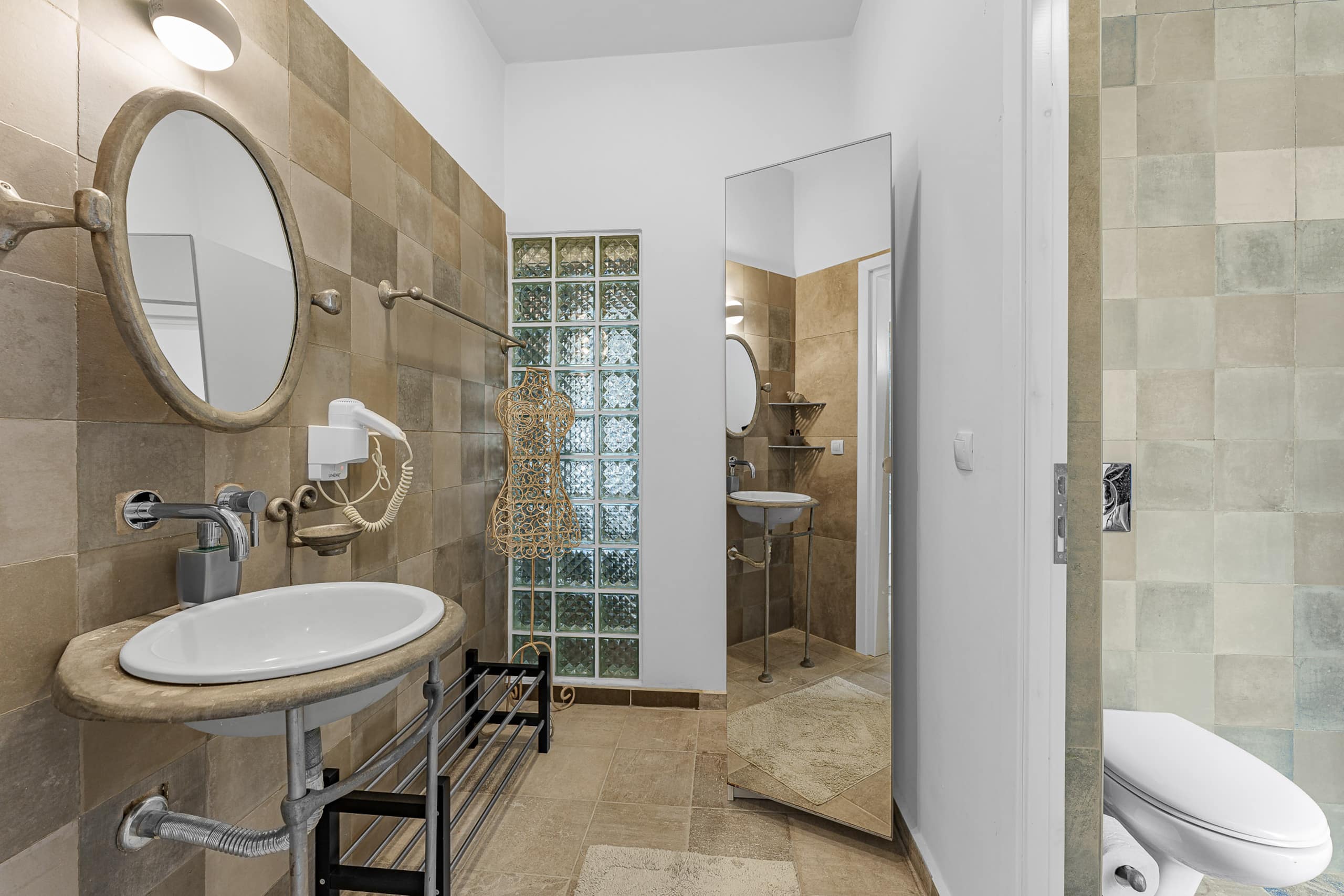 Beachfront Super Rockies Villa Stardust 22