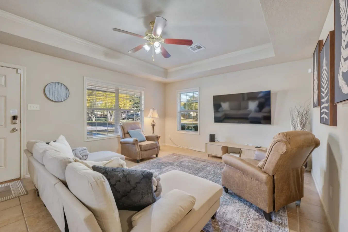 The Sterling House: 4BR Near Texas A&M + Grill 2
