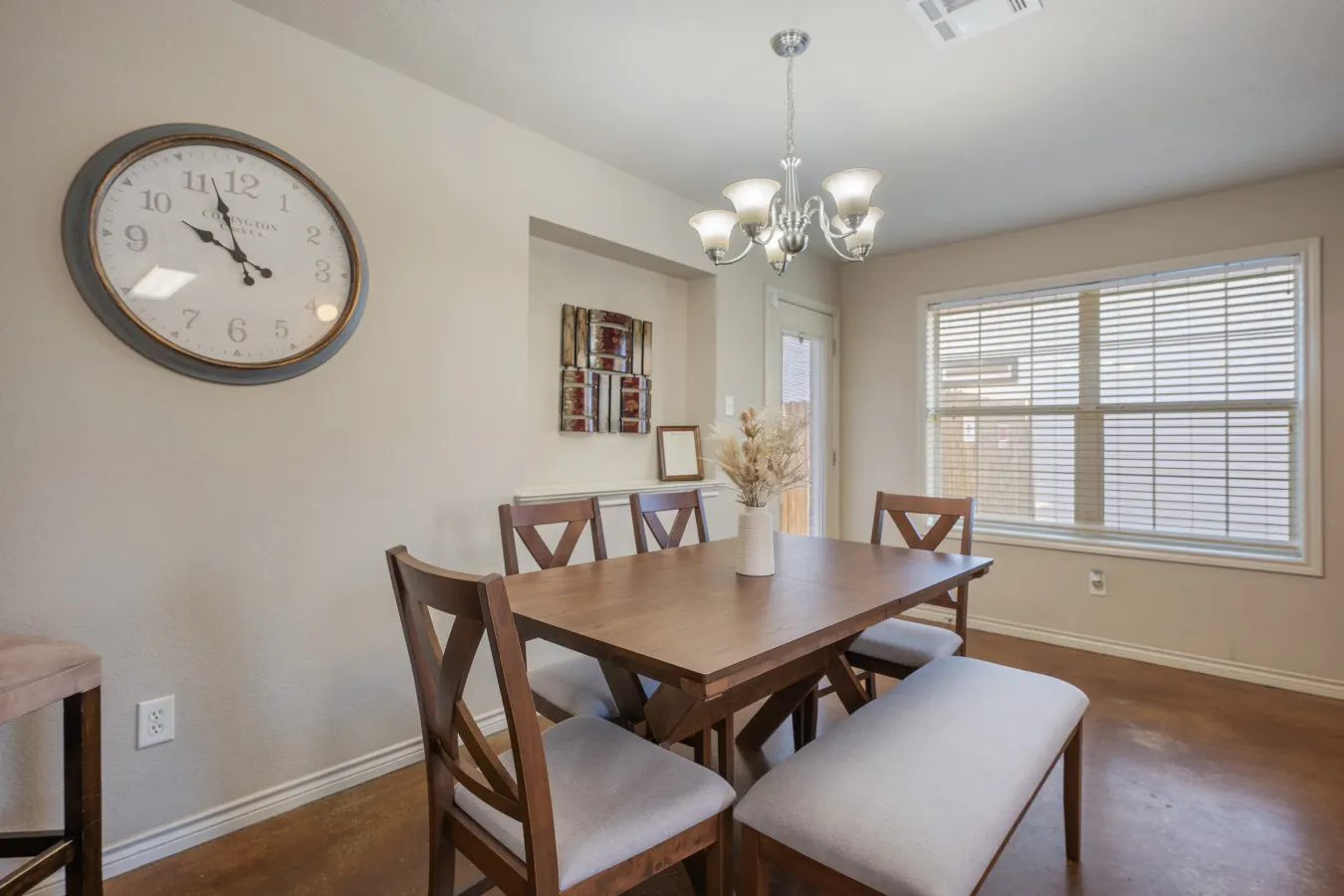 The Sterling House: 4BR Near Texas A&M + Grill 5