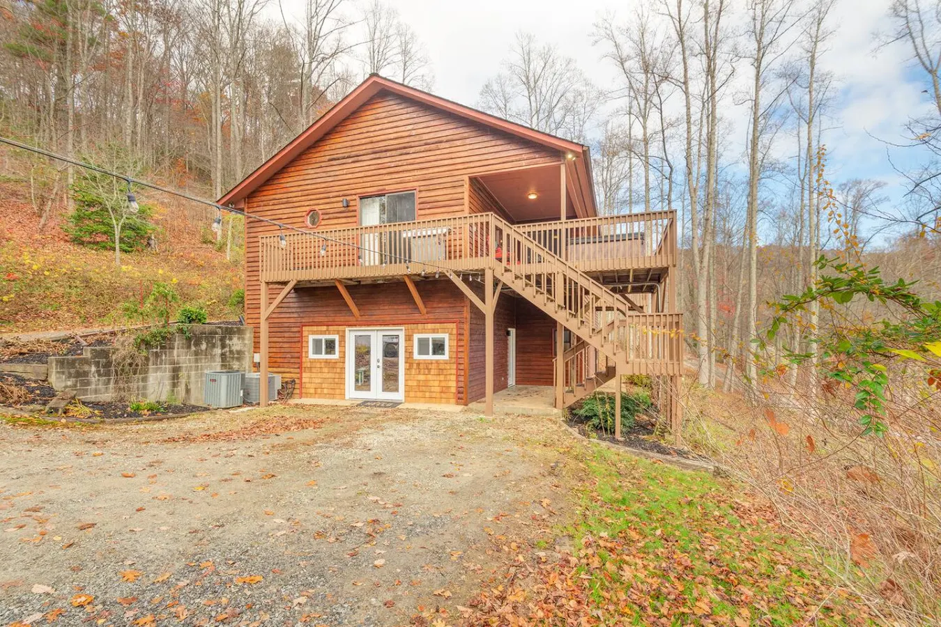 Majestic Cabin Hot Tub, Mtn Views & Game Room 11