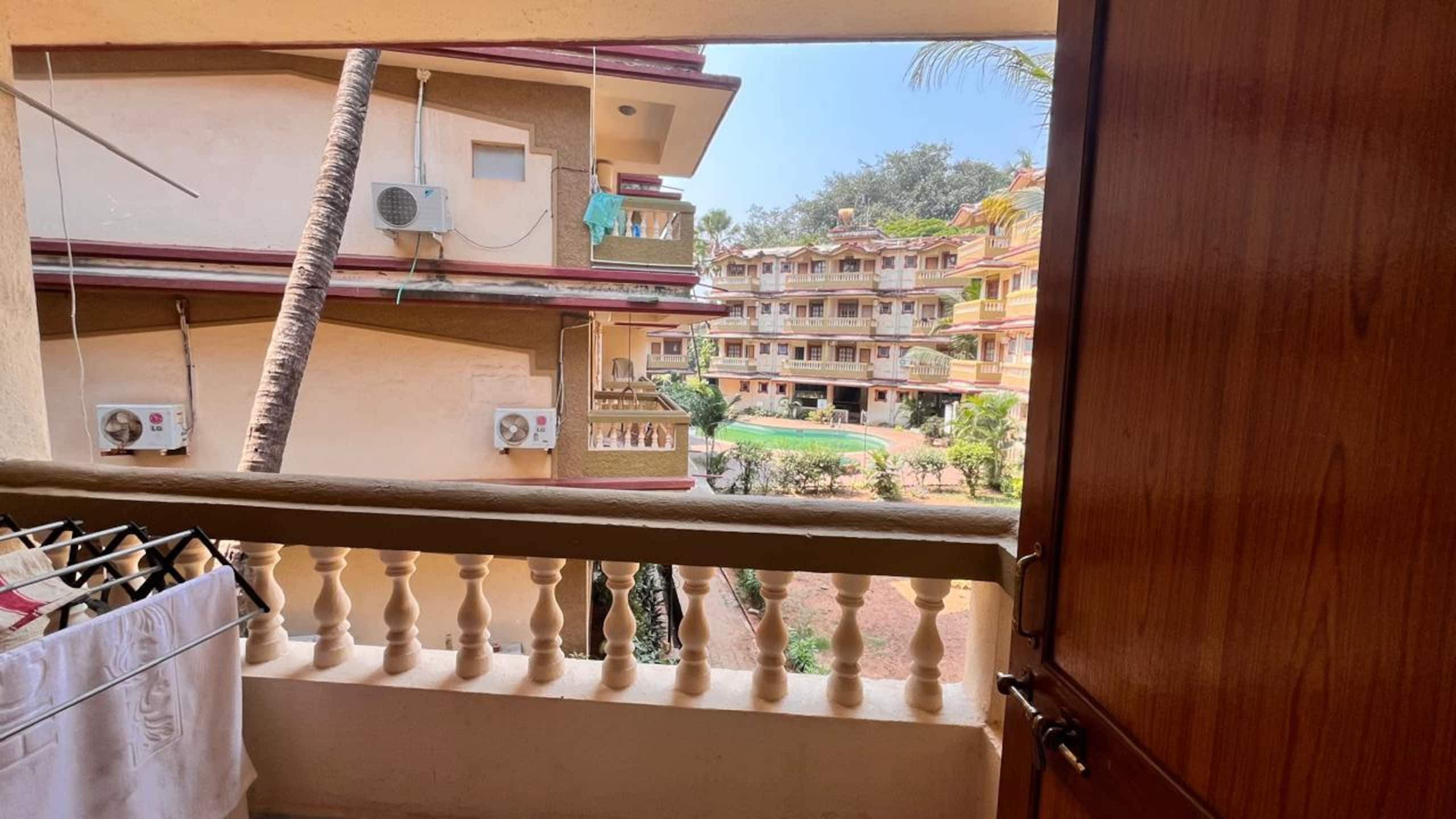 Olive Glow/Luxury stay/Pool /WiFi /near beach 34