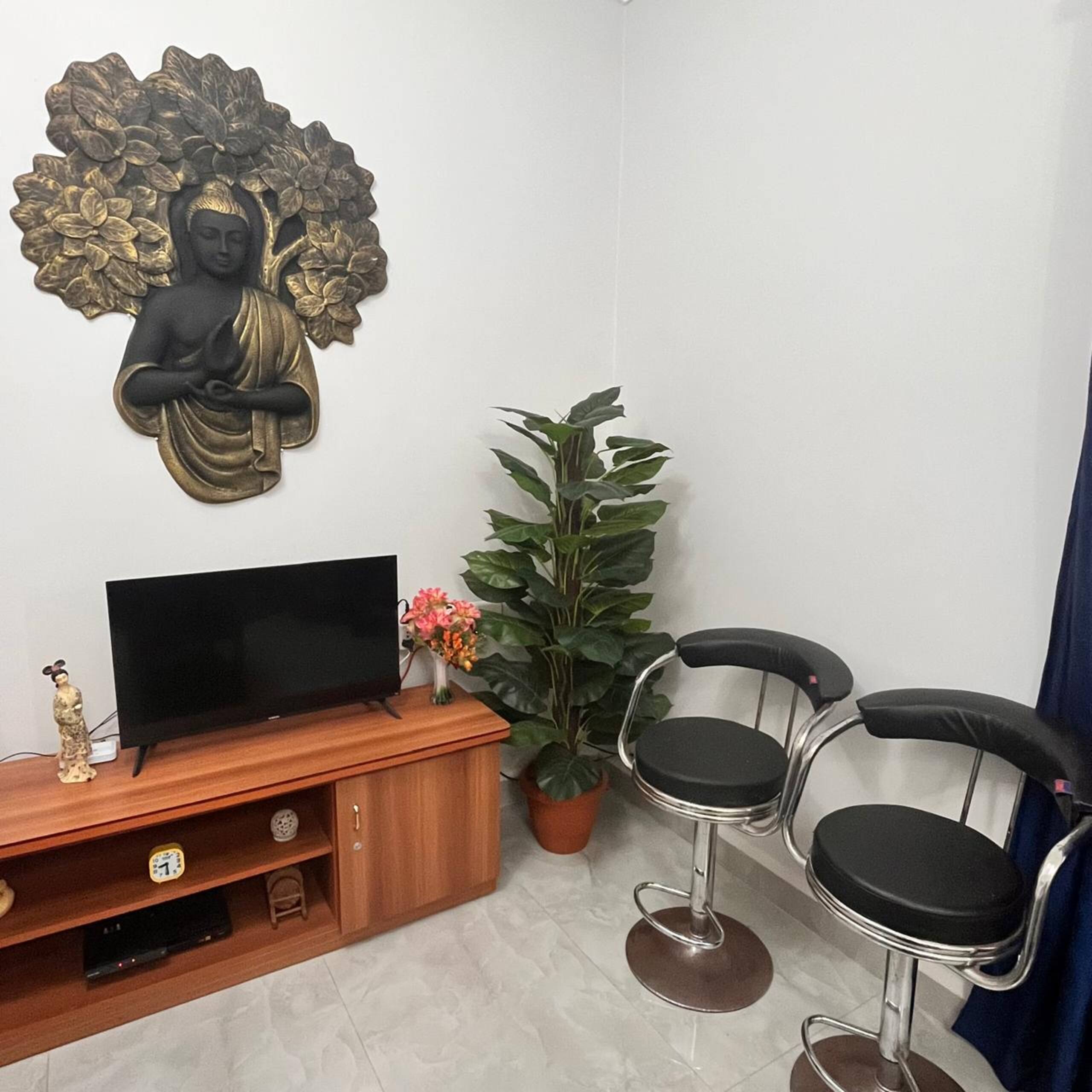 Olive Glow/Luxury stay/Pool /WiFi /near beach 11