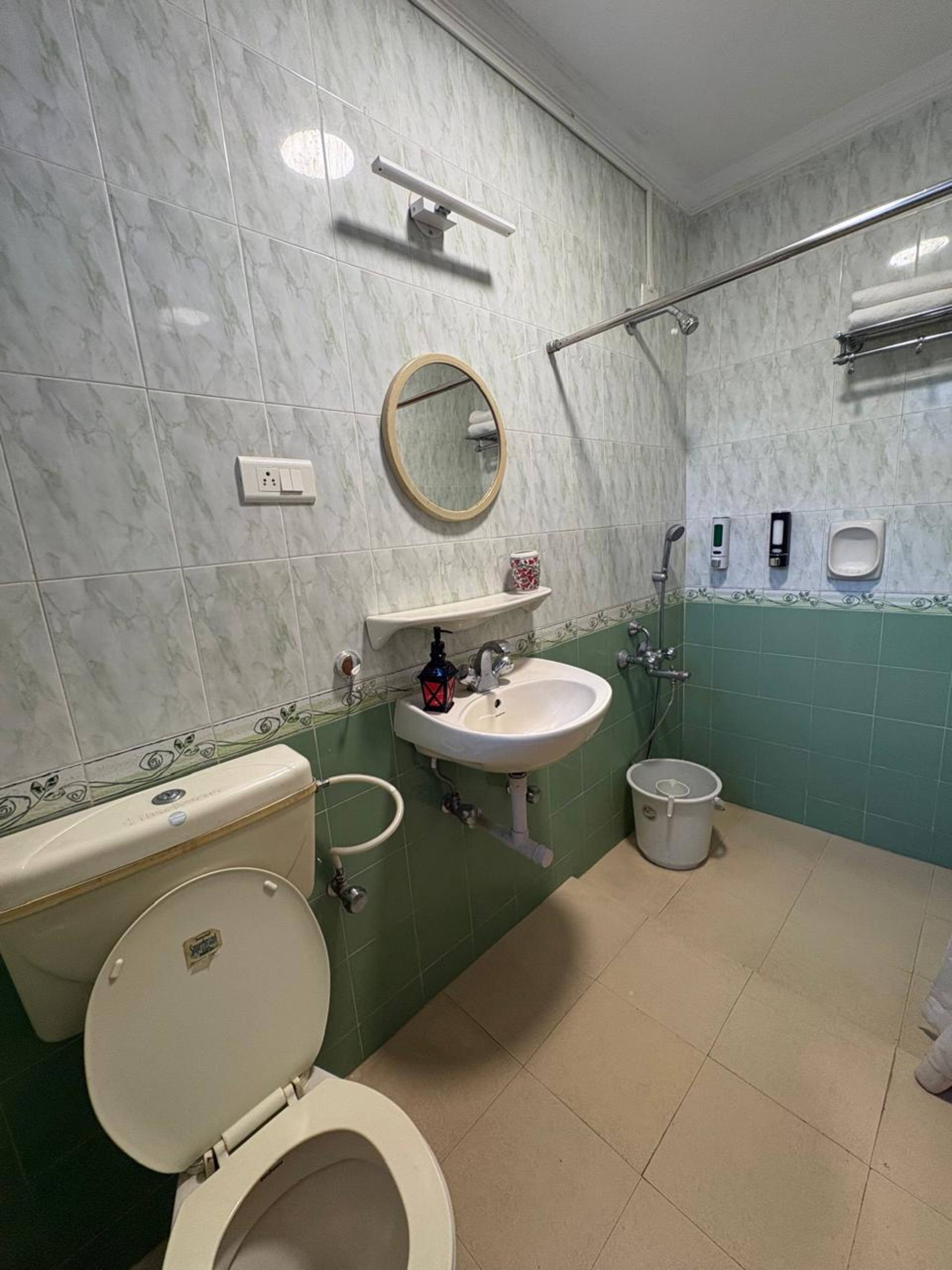 Olive Glow/Luxury stay/Pool /WiFi /near beach 28
