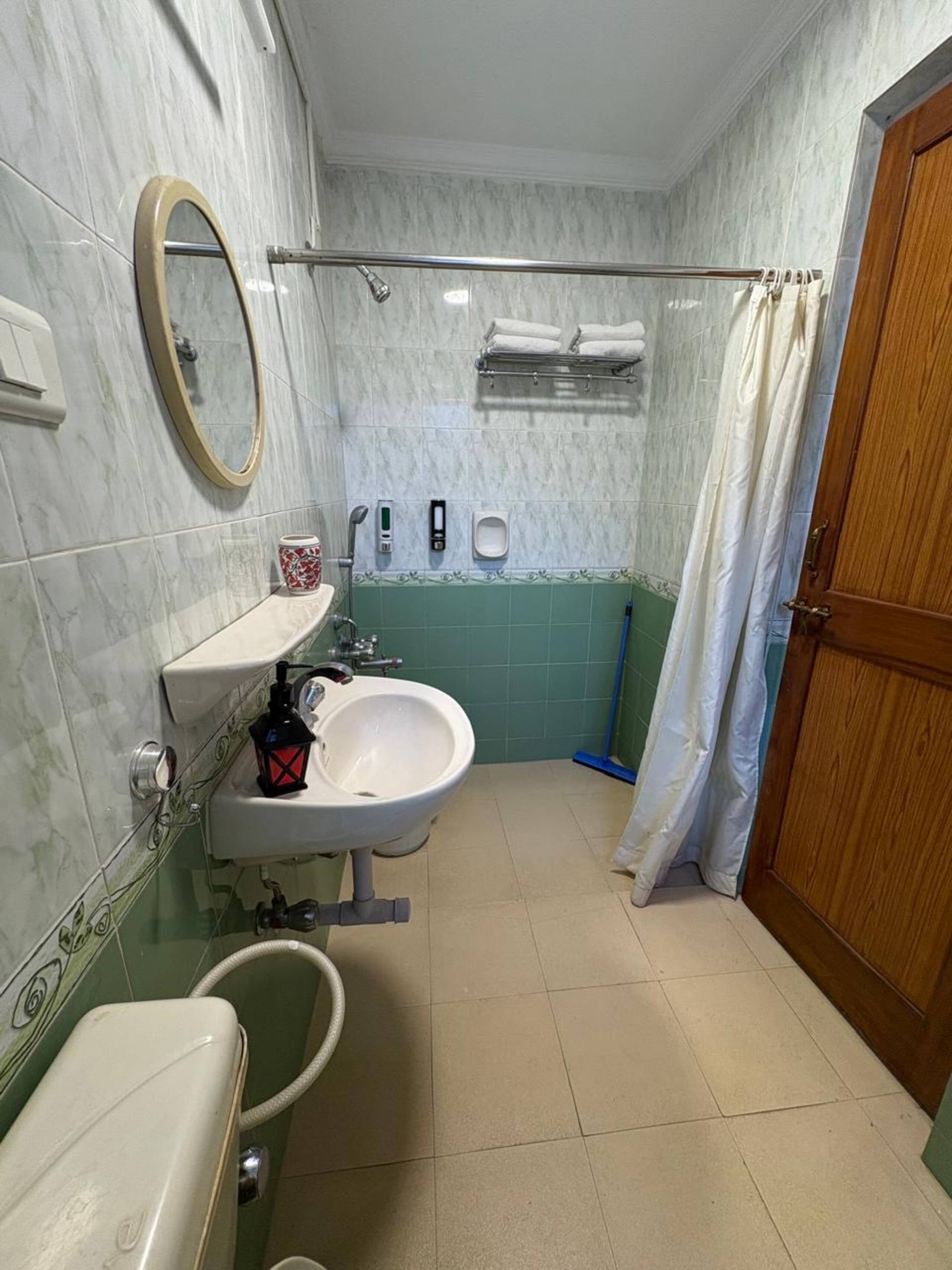 Olive Glow/Luxury stay/Pool /WiFi /near beach 30