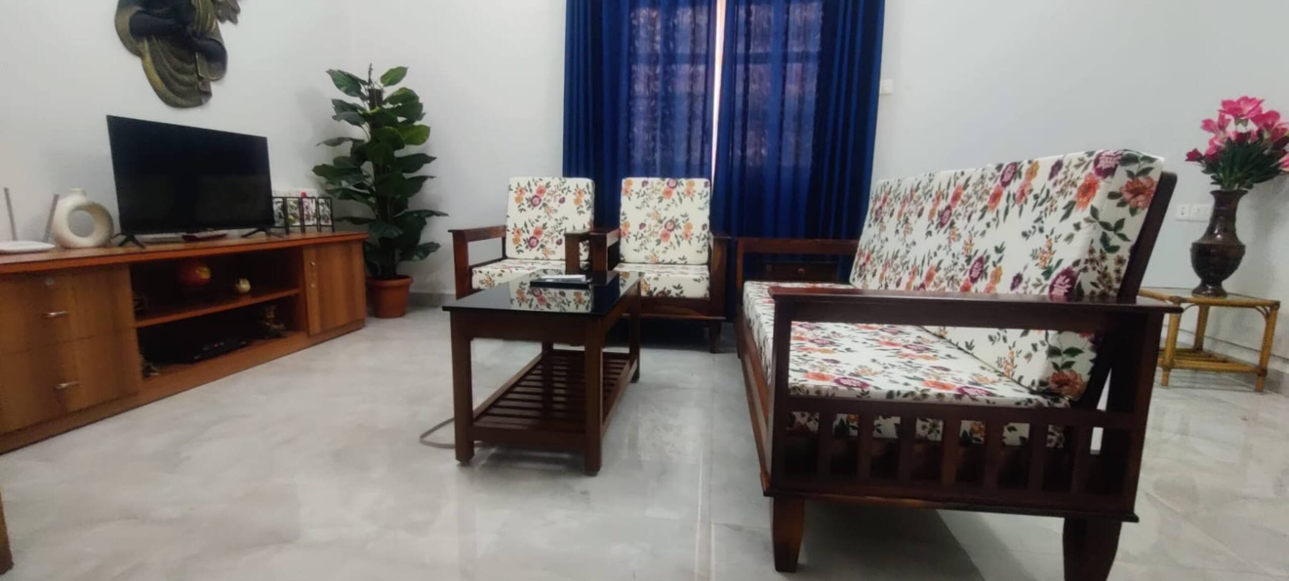 Olive Glow/Luxury stay/Pool /WiFi /near beach 15