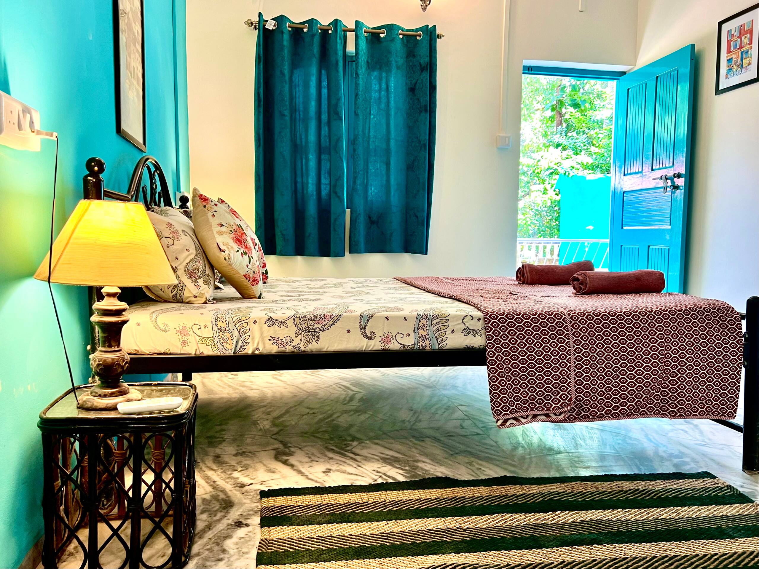 The Cider 3BHK Patnem| Sleeps10| AC~Wifi~Beach2min 40