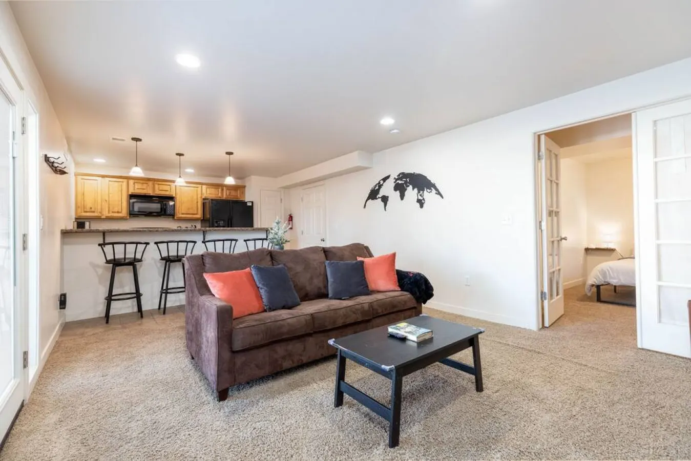 Cottonwood Heights Ski Rental for 6 | Shredder’s Shanty — photo 3