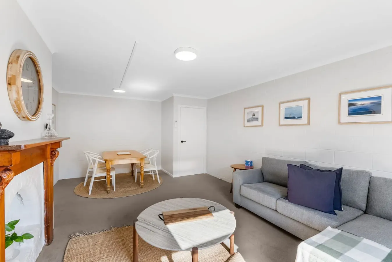 Modern and Central with Parking 11