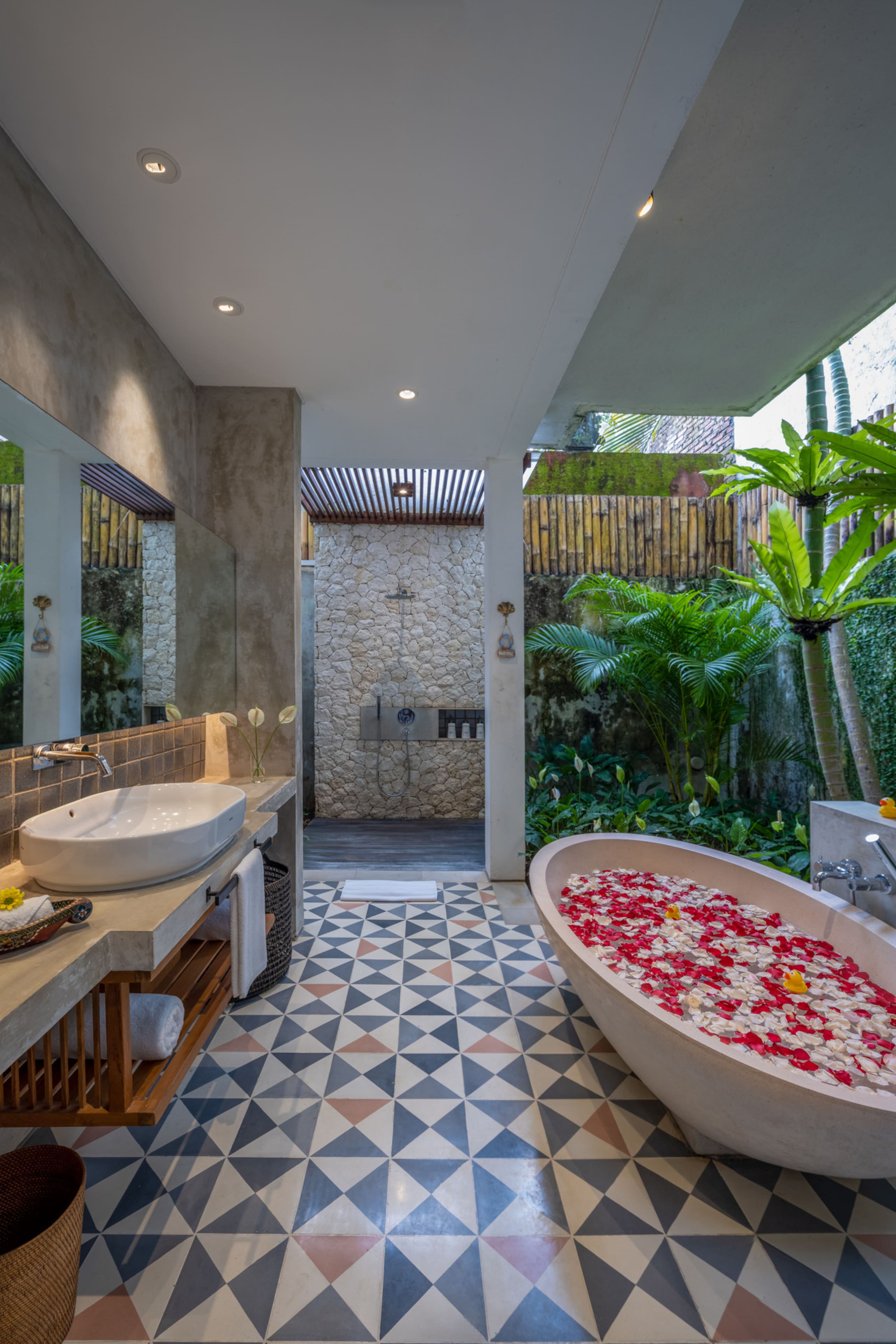 Villa Pantai Indah: 4-Bedroom, Kids Room, Pool 17