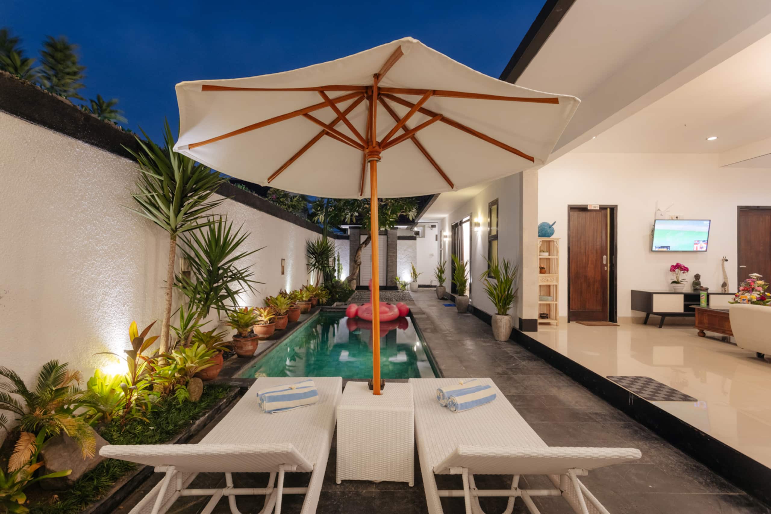 Villa Sri Seminyak - 3 Bedroom Stylish Pool Villa!