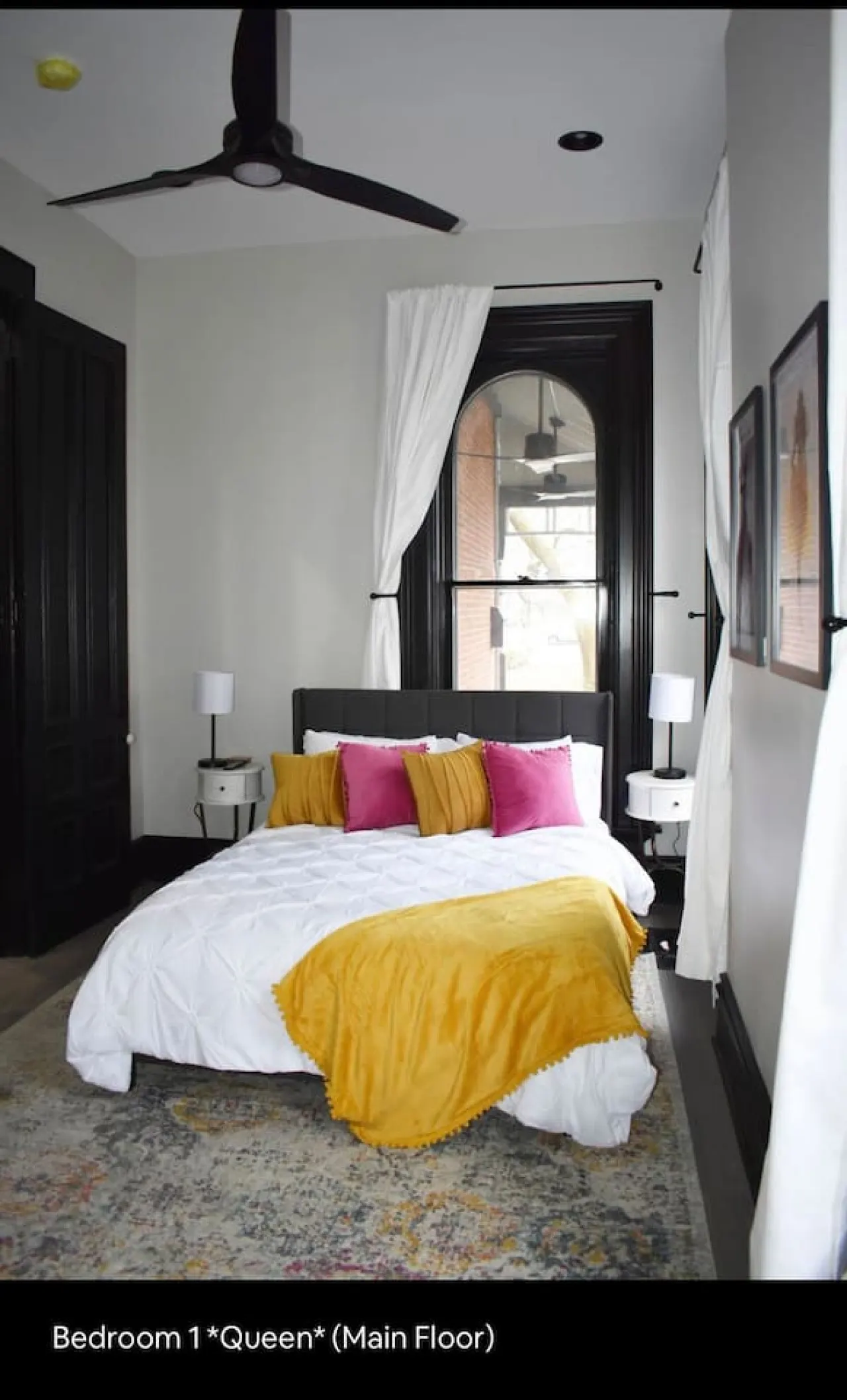5,000 sq ft Historic Fletcher Place Home-Sleeps 22 20